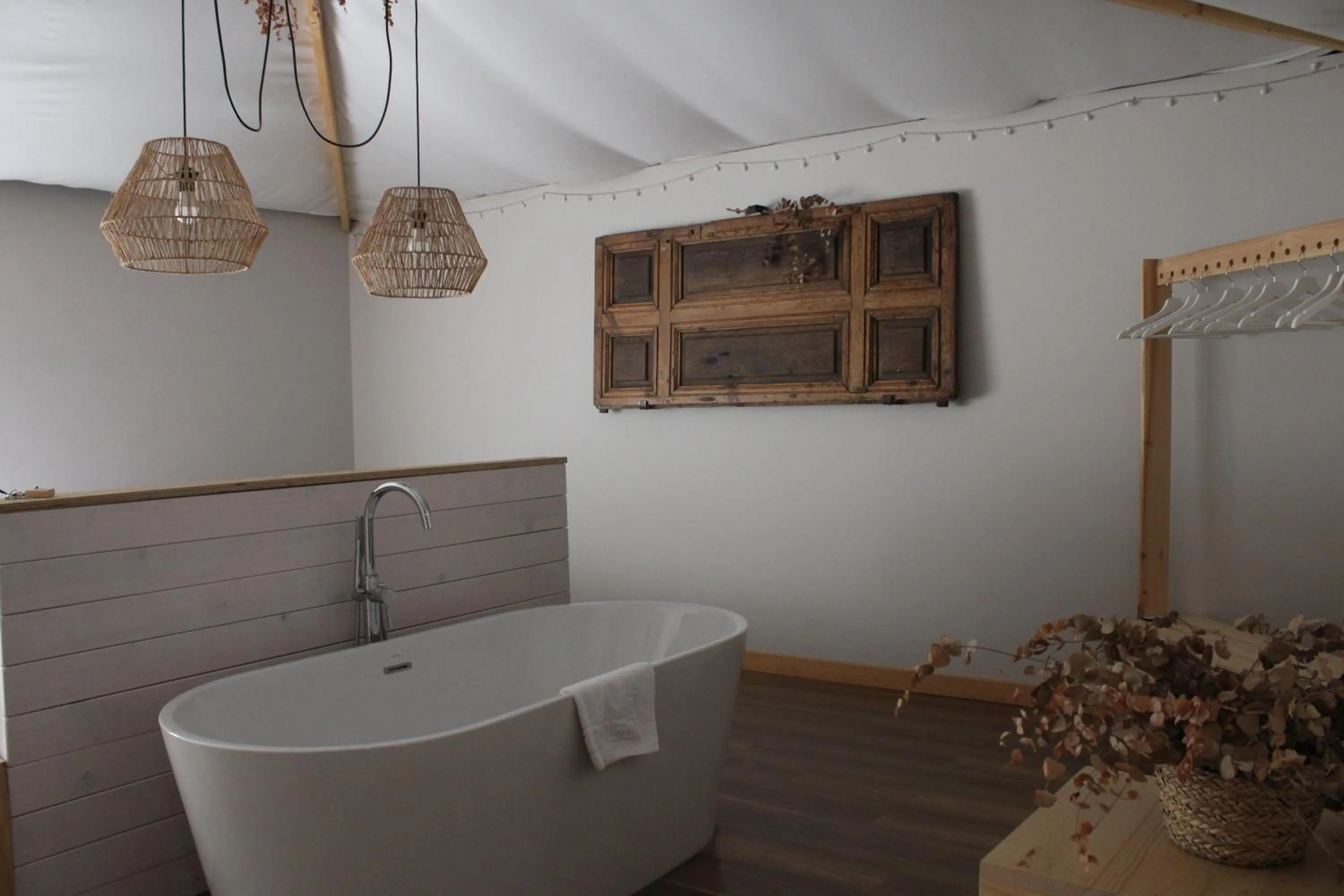 Decorative detail in Albergue Jakue