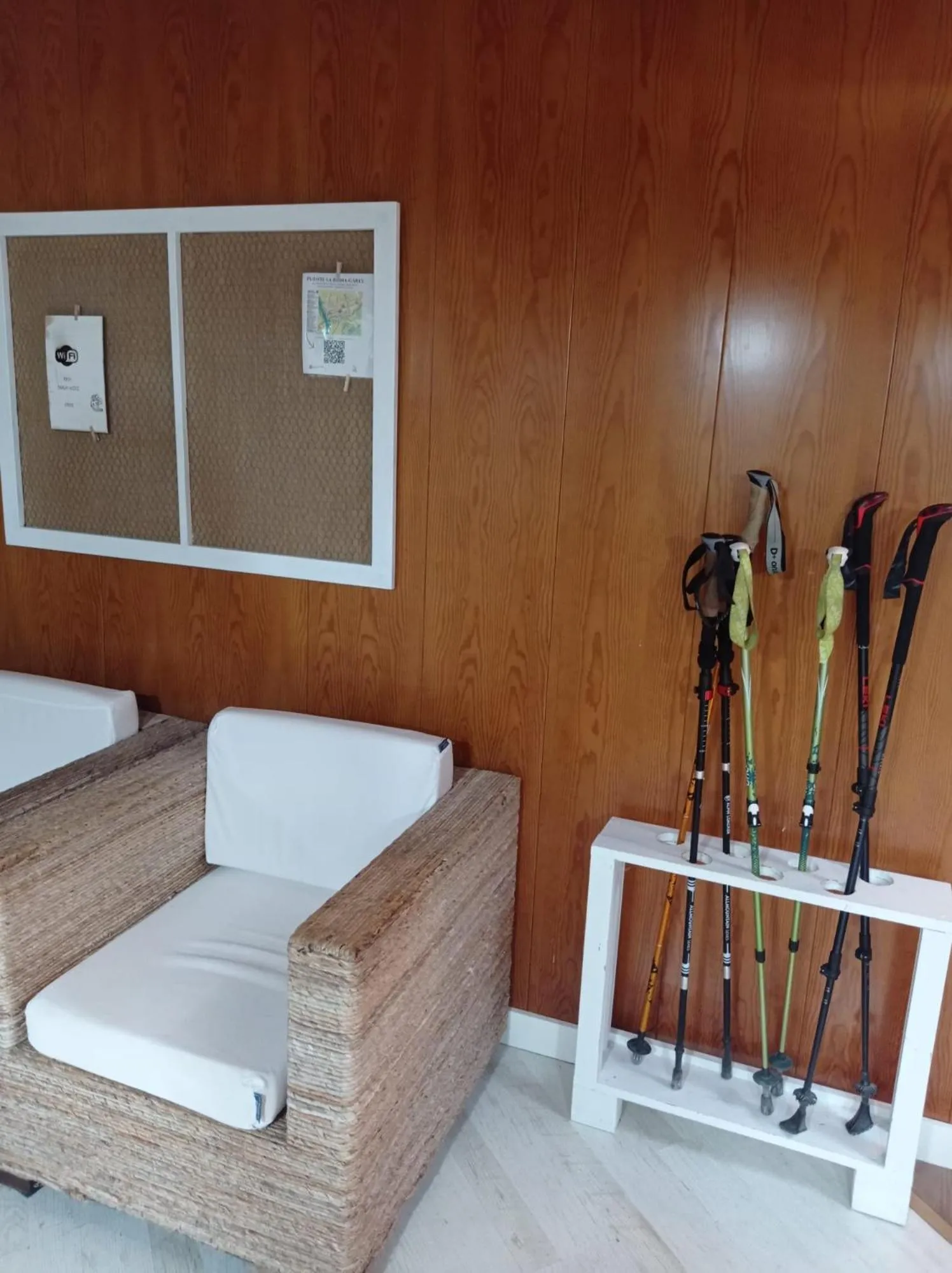 Decorative detail in Albergue Jakue