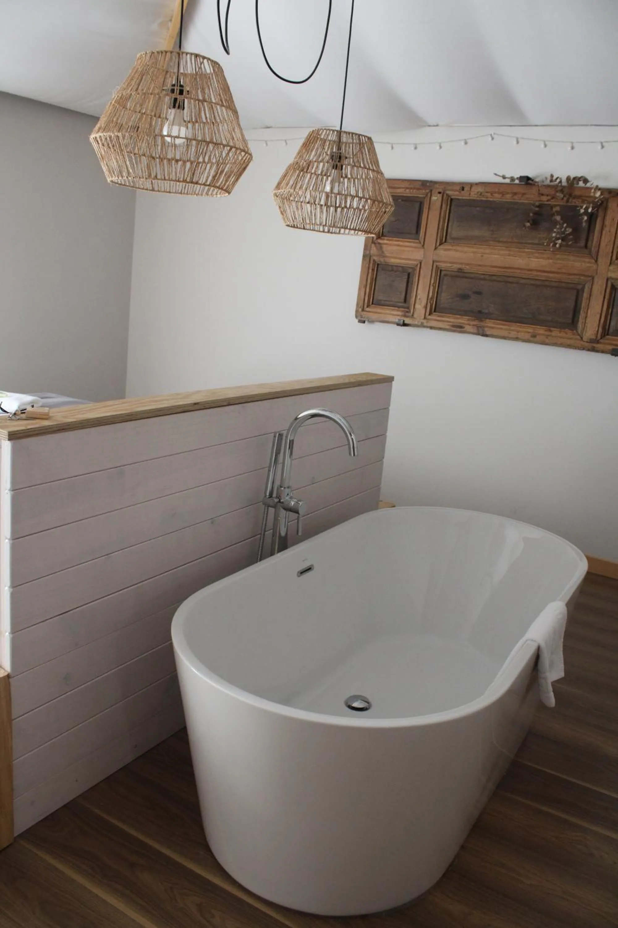 Decorative detail in Albergue Jakue