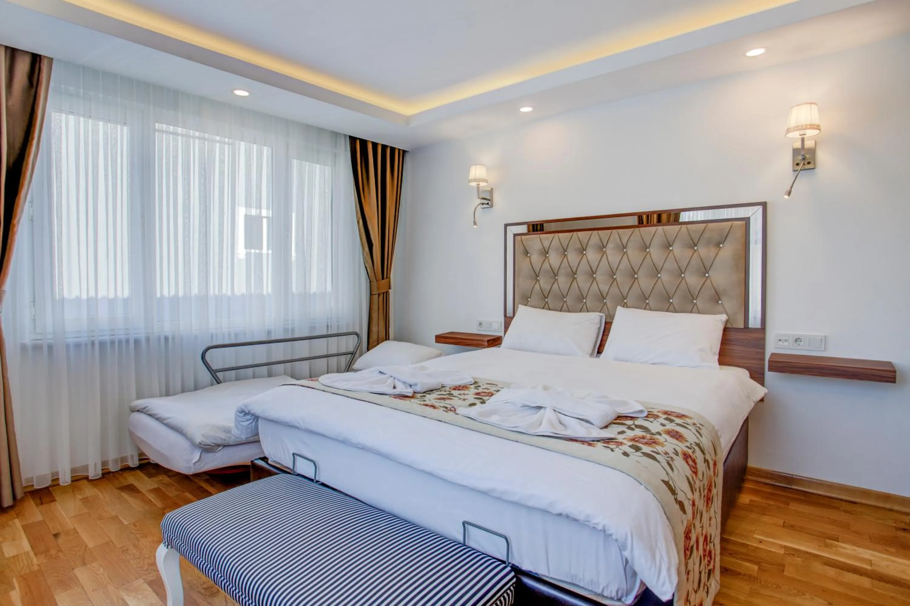 Shower, Bed in Violin Hotel Sultanahmet
