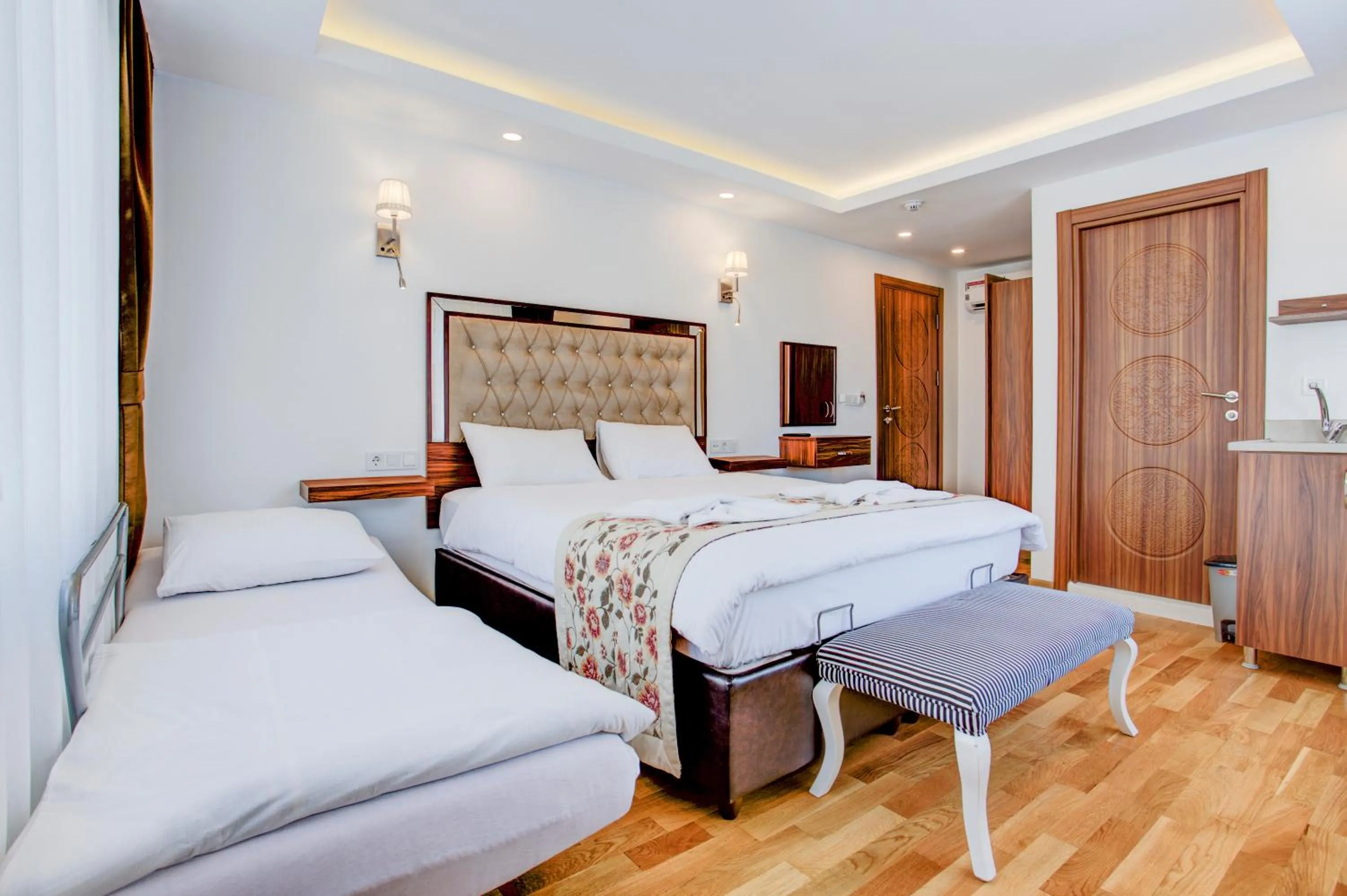 Shower, Bed in Violin Hotel Sultanahmet
