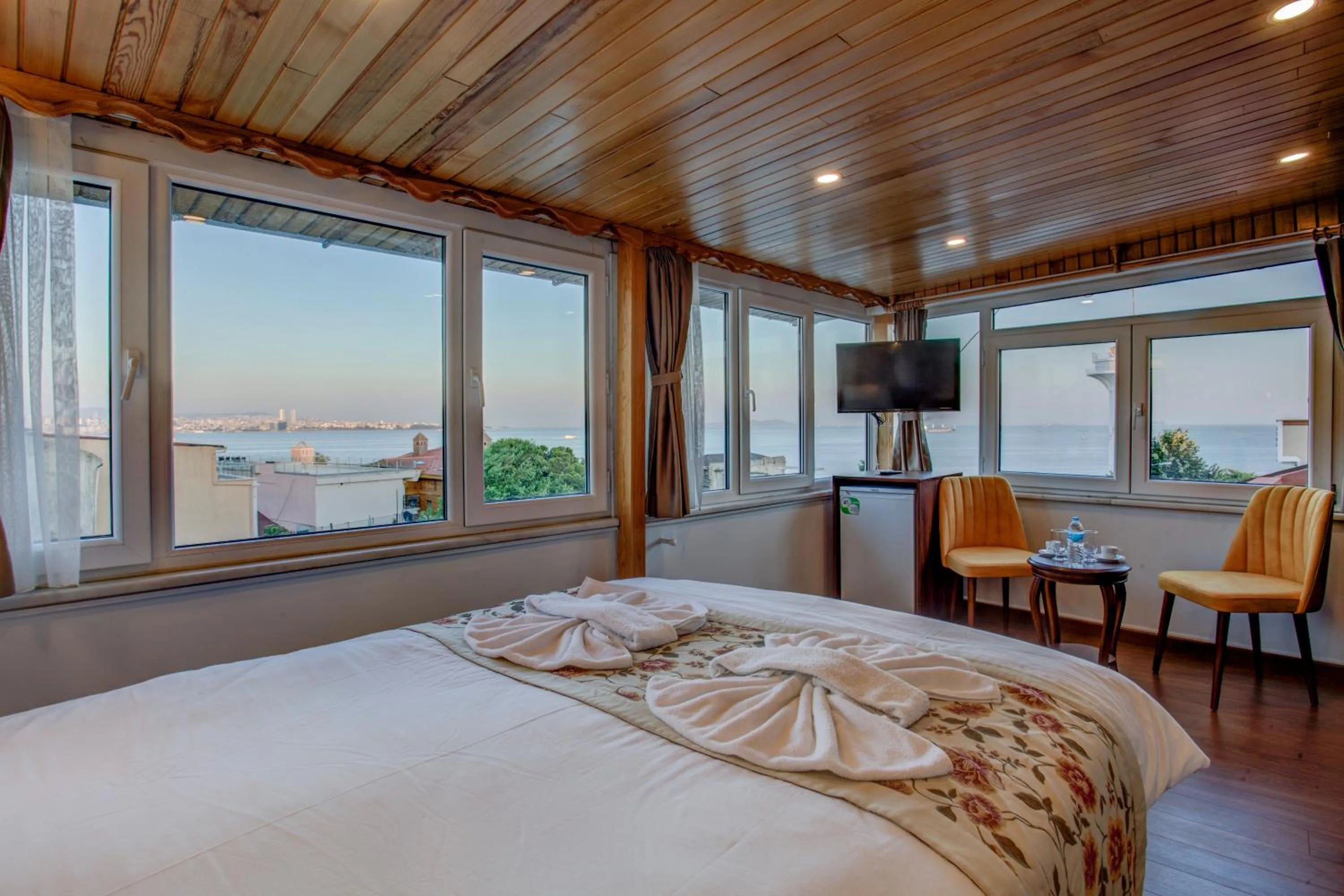 Shower, Bed in Violin Hotel Sultanahmet