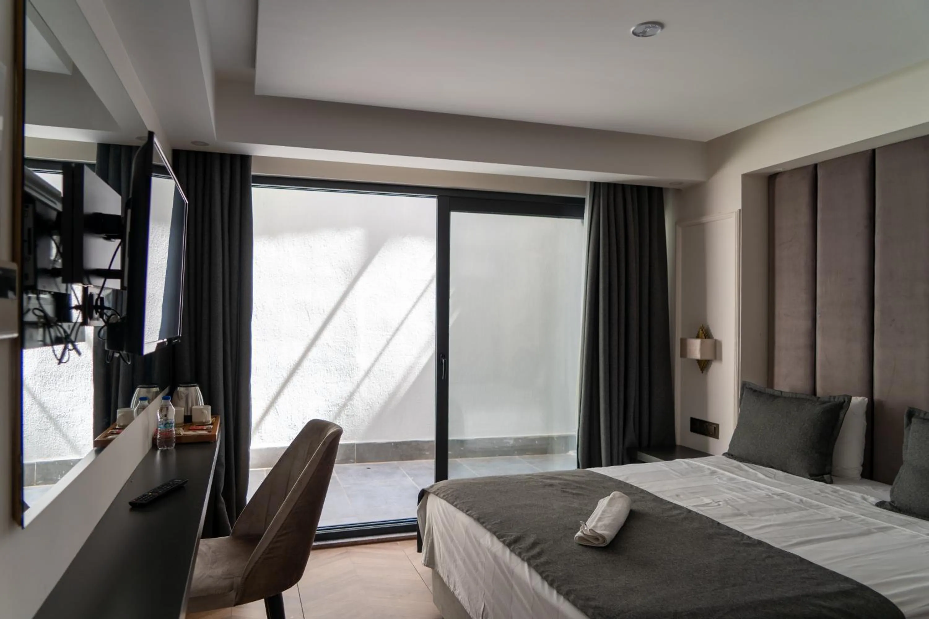 Balcony/Terrace, Bed in Brow City Kaş