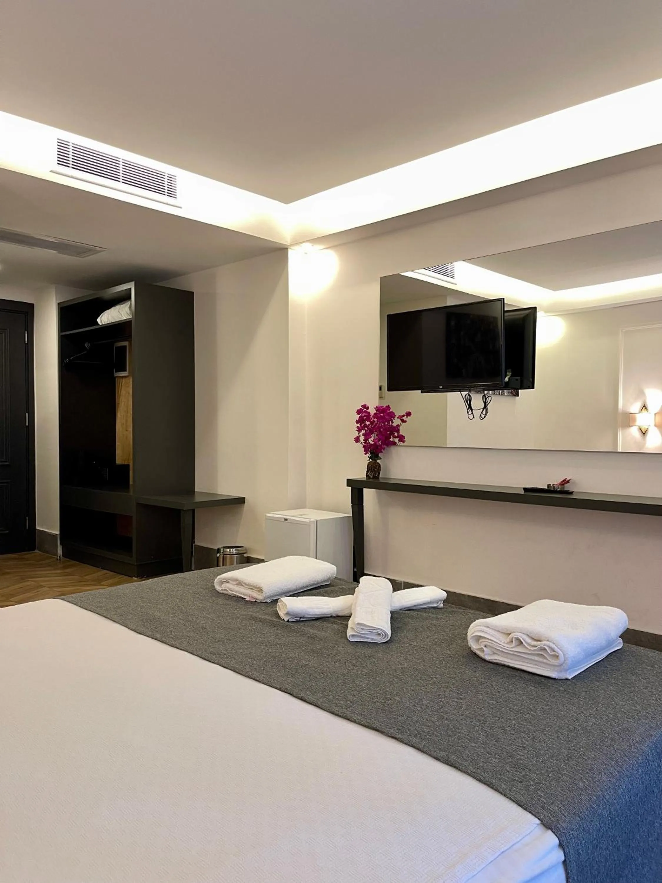 Bed in Brow City Kaş