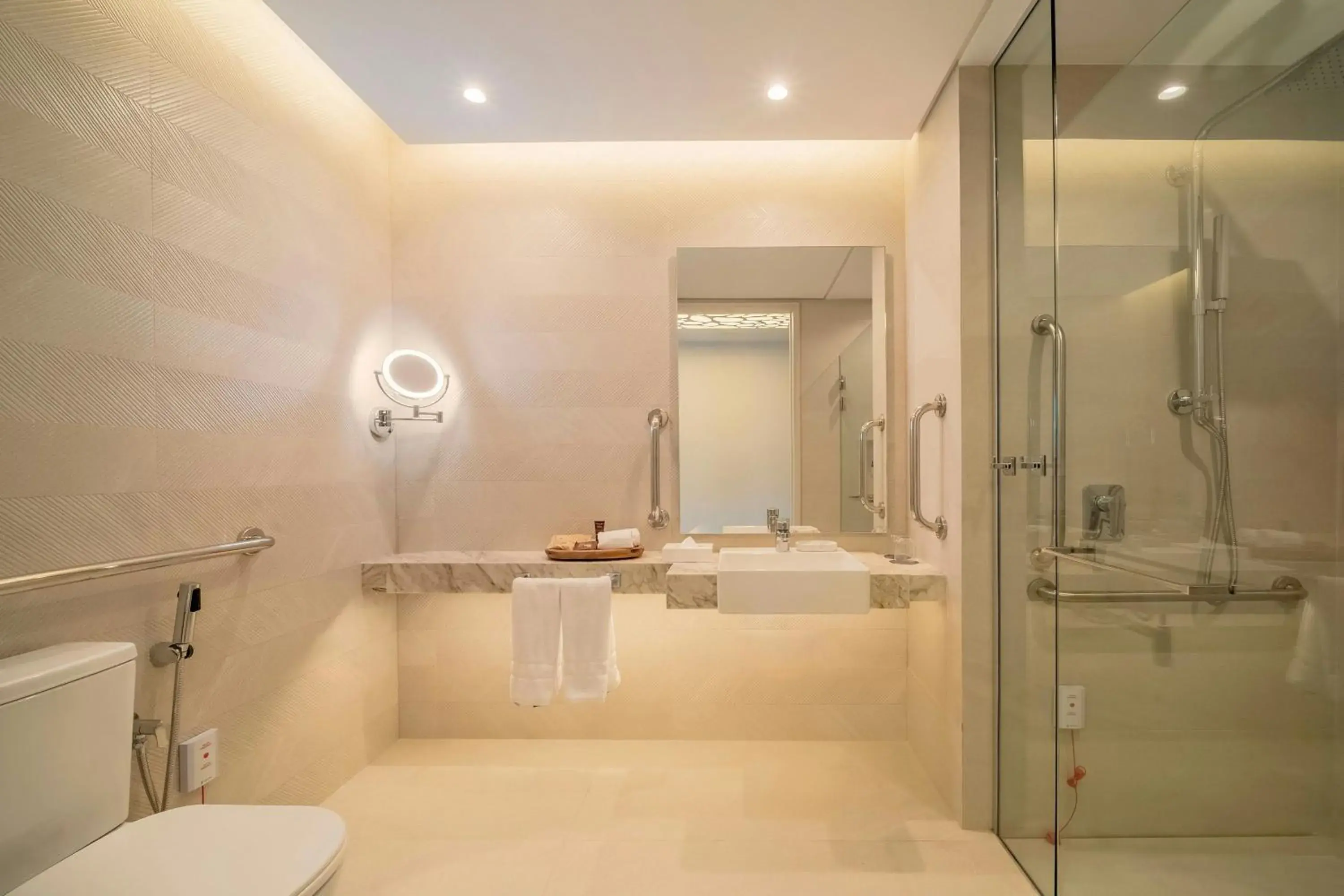 Deluxe Room with One Double Bed - Mobility Accessible in The Westin Sao Paulo Deluxe Room with One Double Bed - Mobility Accessible in The Westin Sao Paulo