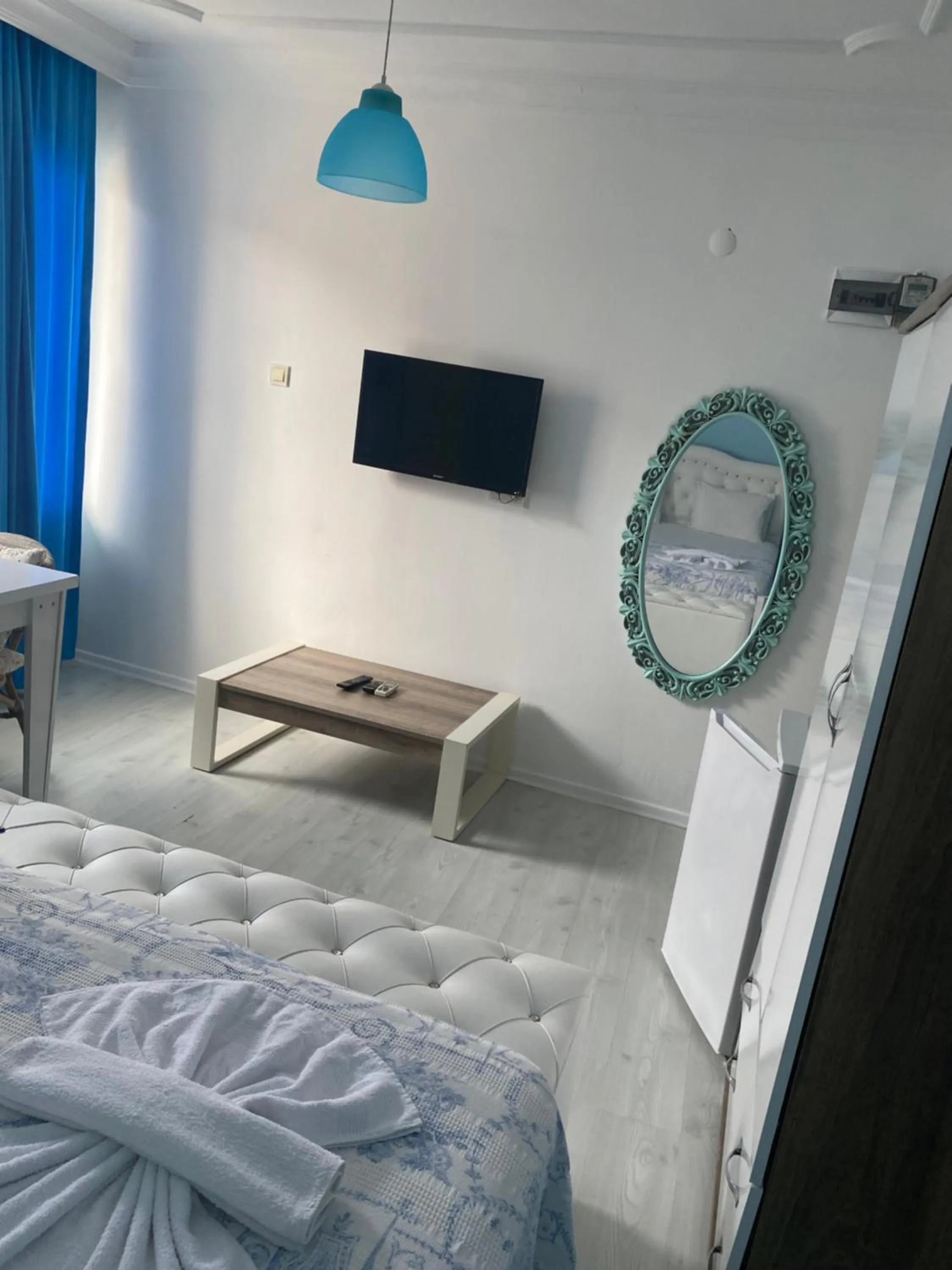 Property building, Bed in Mavi Butik Apart