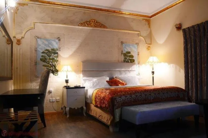 Bed in Sandralia Hotel Limited, Abuja