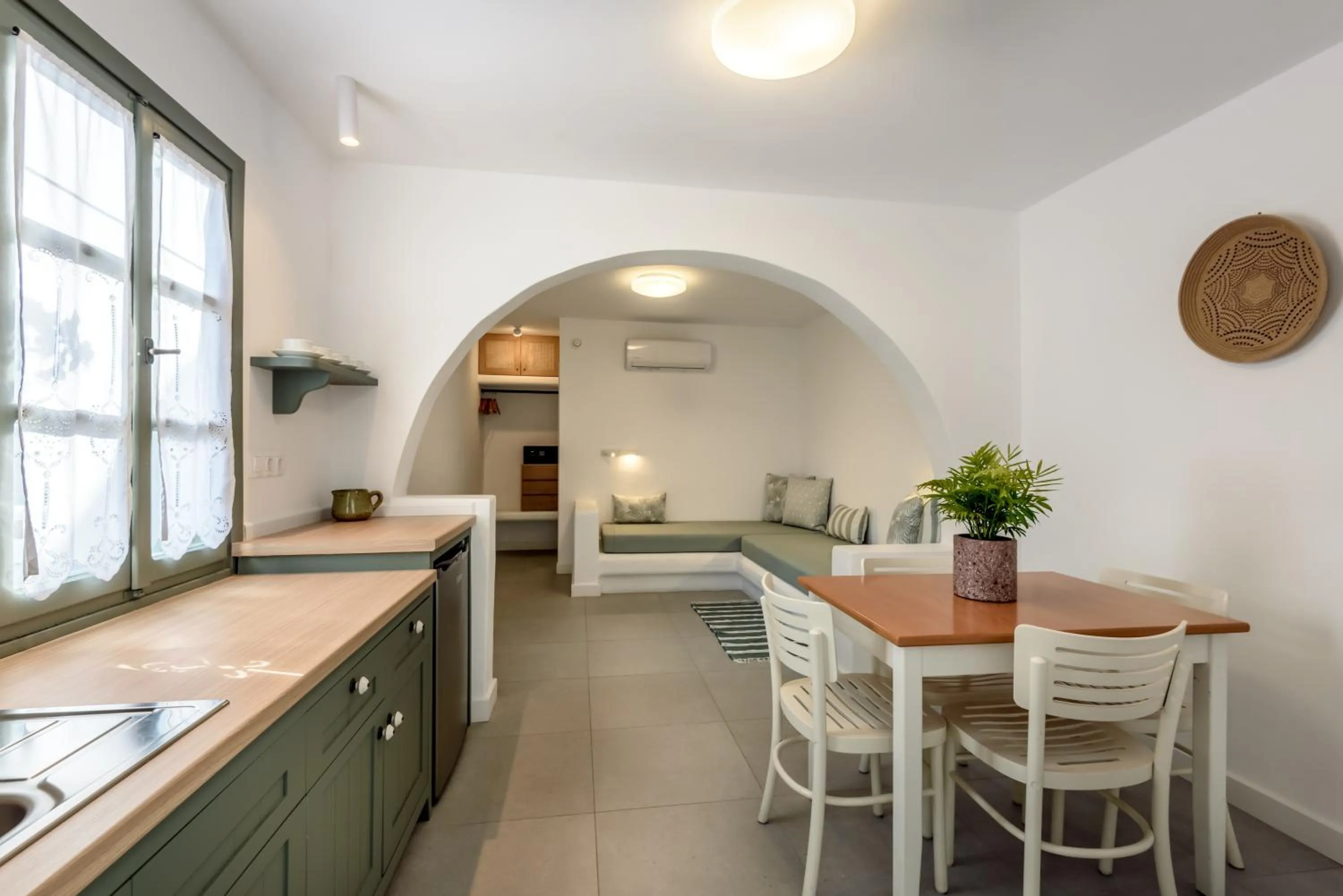 Kitchen or kitchenette in Nissia Kamares