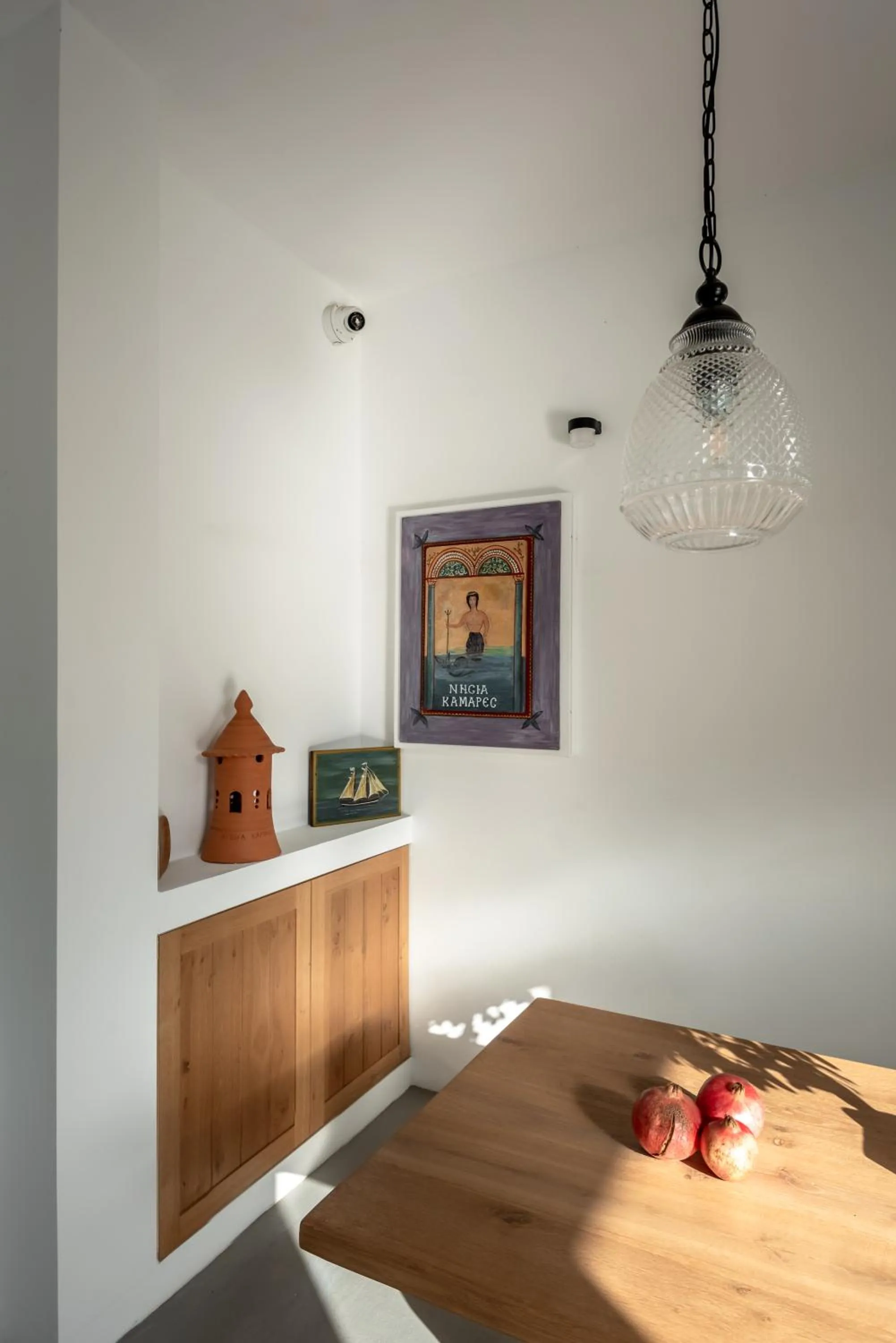 Decorative detail, Bed in Nissia Kamares