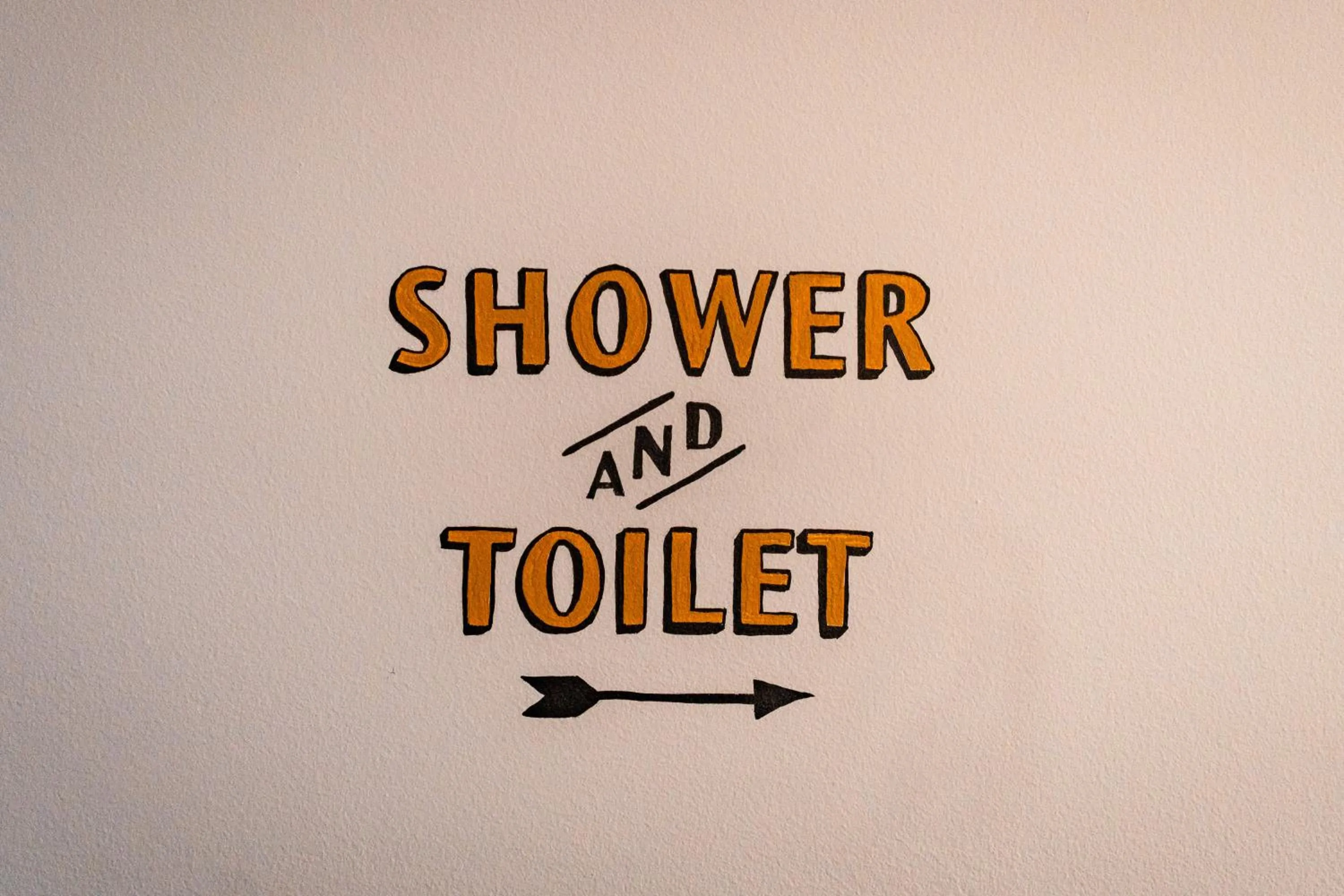 Shower in Courthouse Hotel