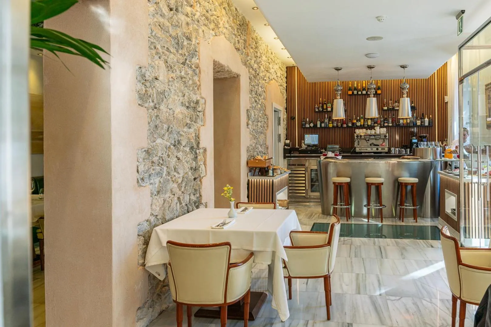 Restaurant/places to eat in Mirador de Dalt Vila-Relais & Chateaux
