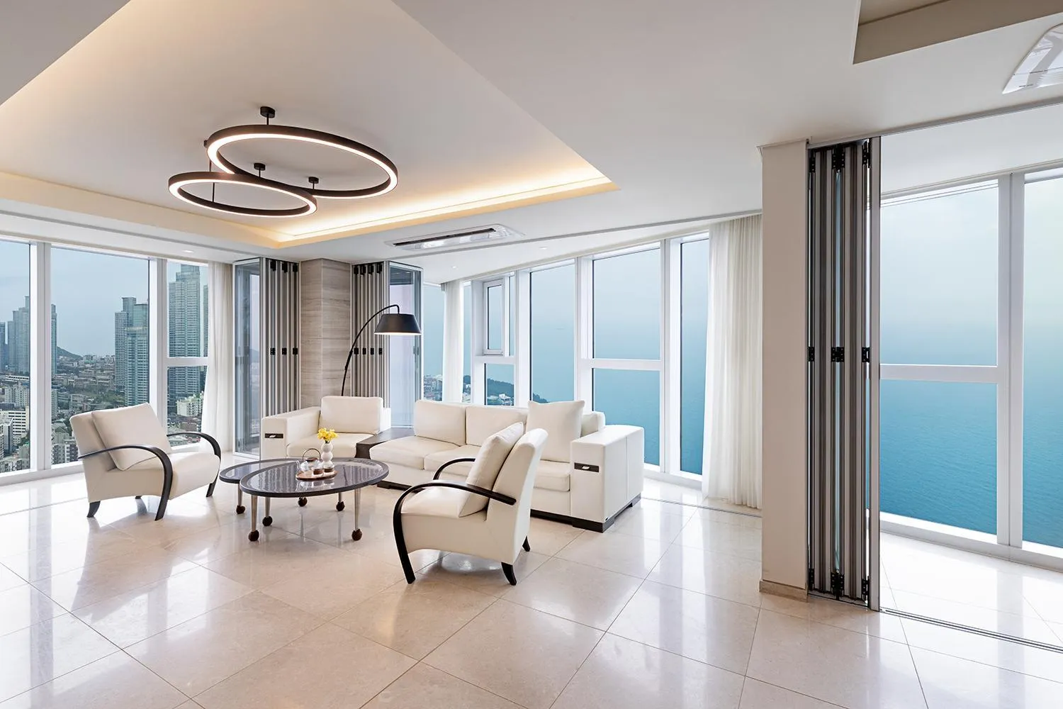 Living room in LCT Residence The Vine Haeundae