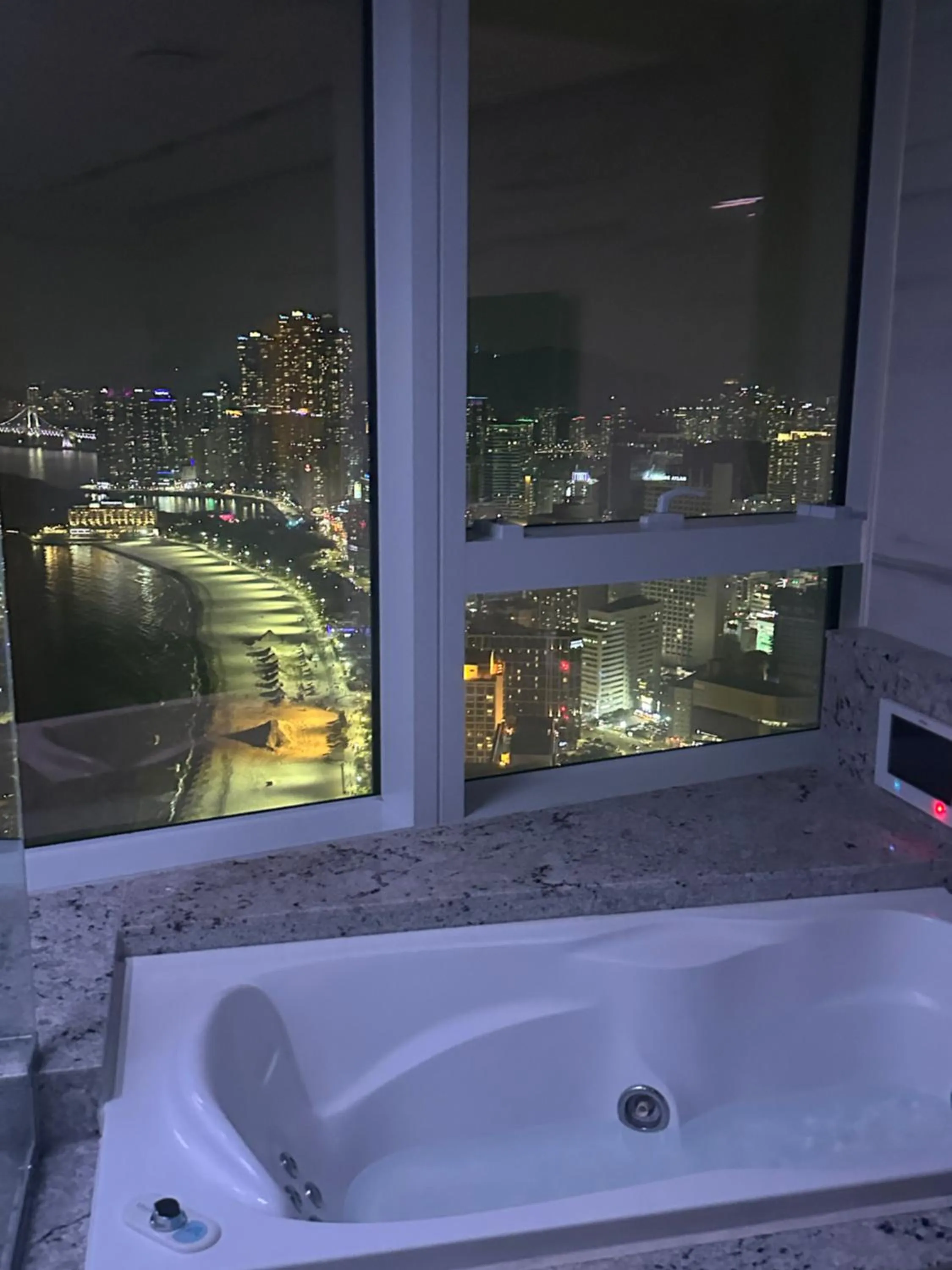 Night in LCT Residence The Vine Haeundae