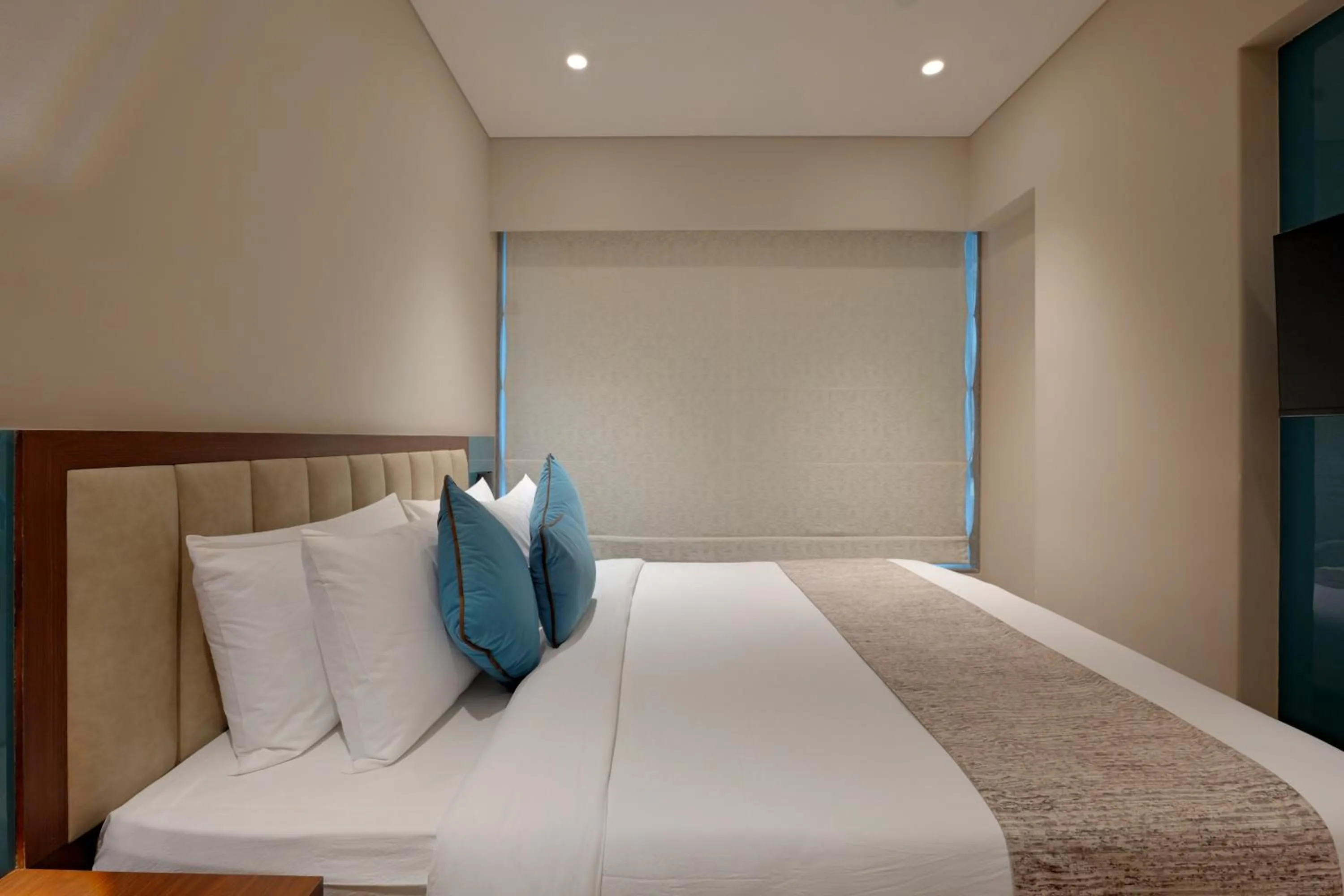 Bed in Hotel Flexi Residency Mumbai International Airport