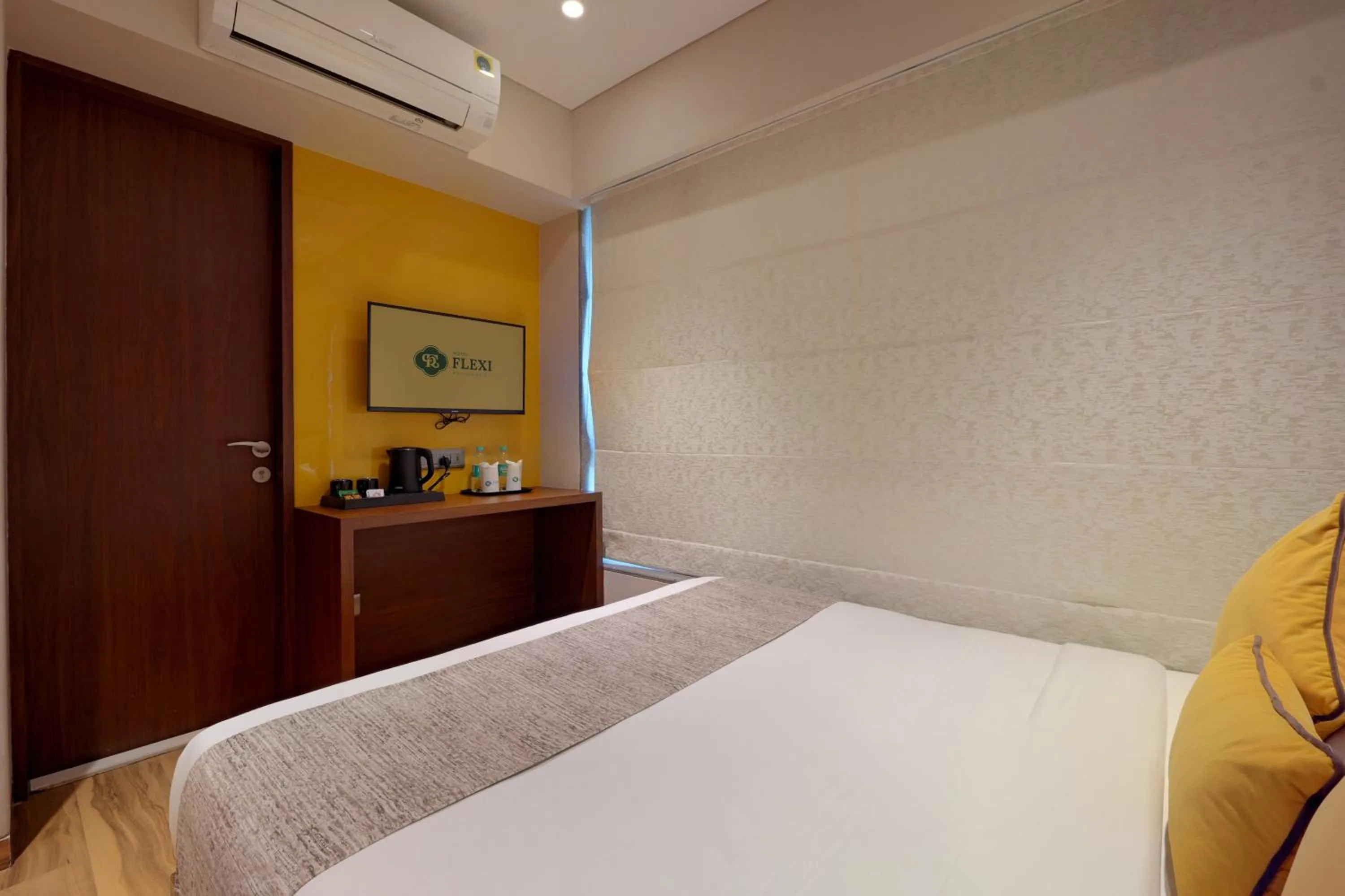 Bed in Hotel Flexi Residency Mumbai International Airport