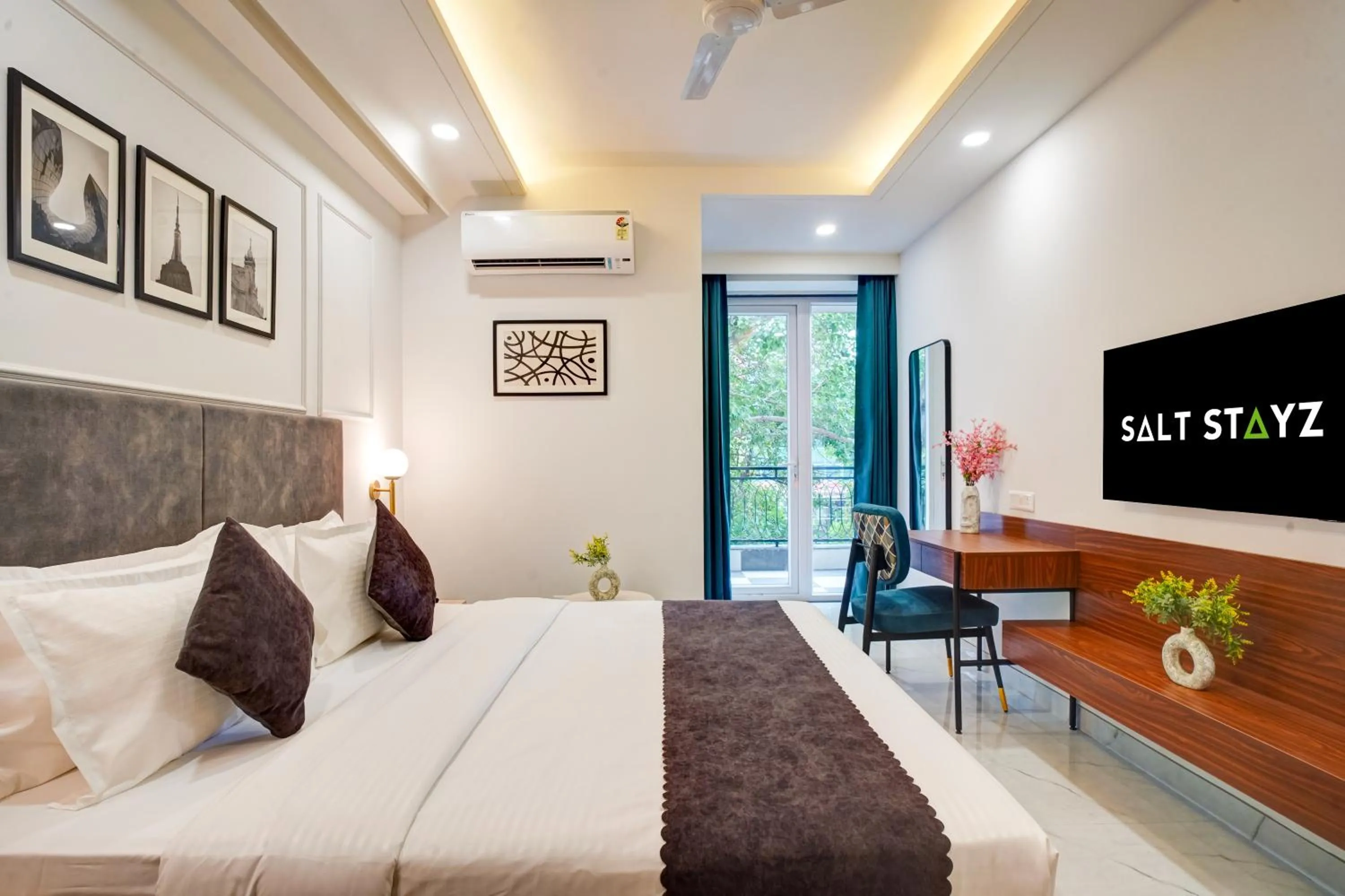 Bed in Saltstayz Premier - Arjun Marg