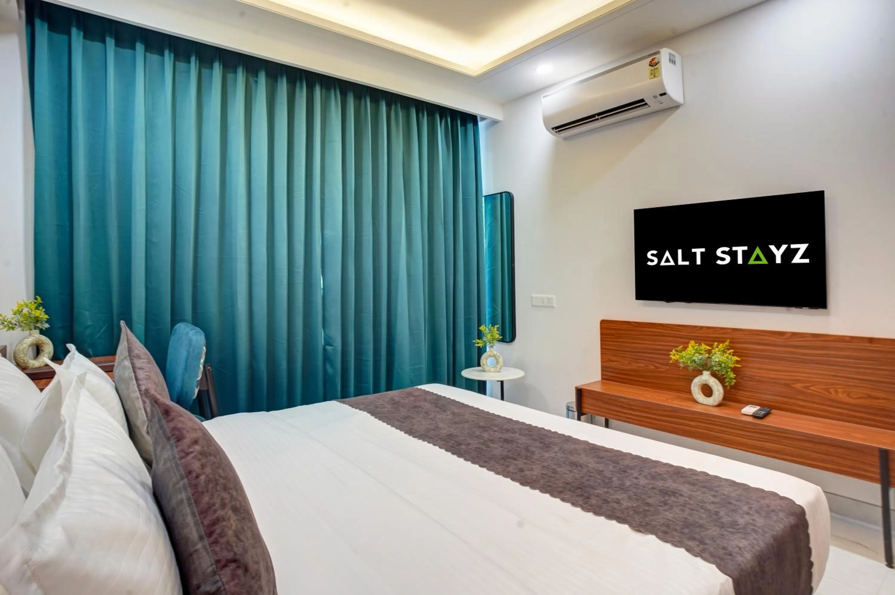 Bed in Saltstayz Premier - Arjun Marg