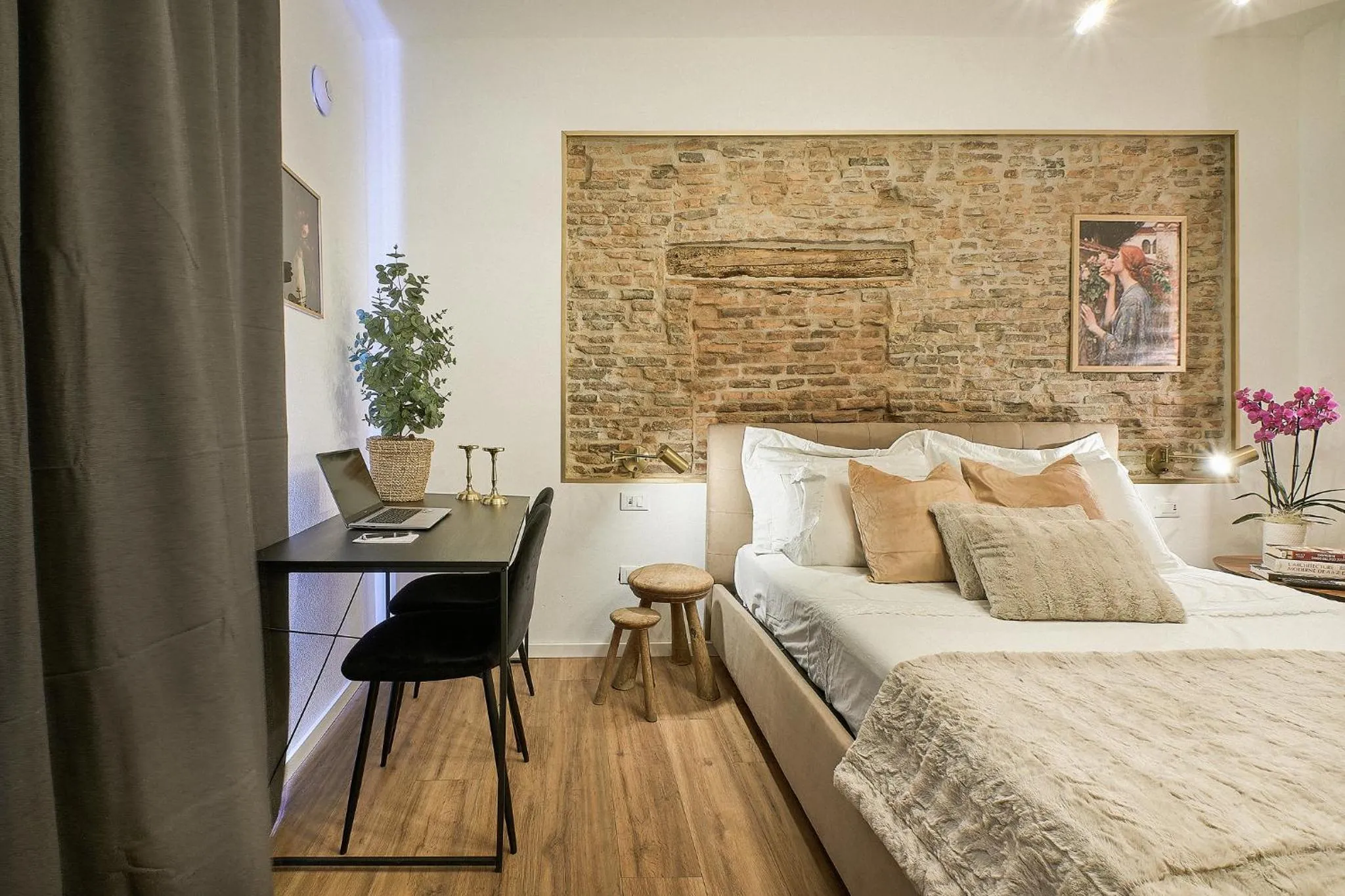 Bed in Delta Dreams Guest House