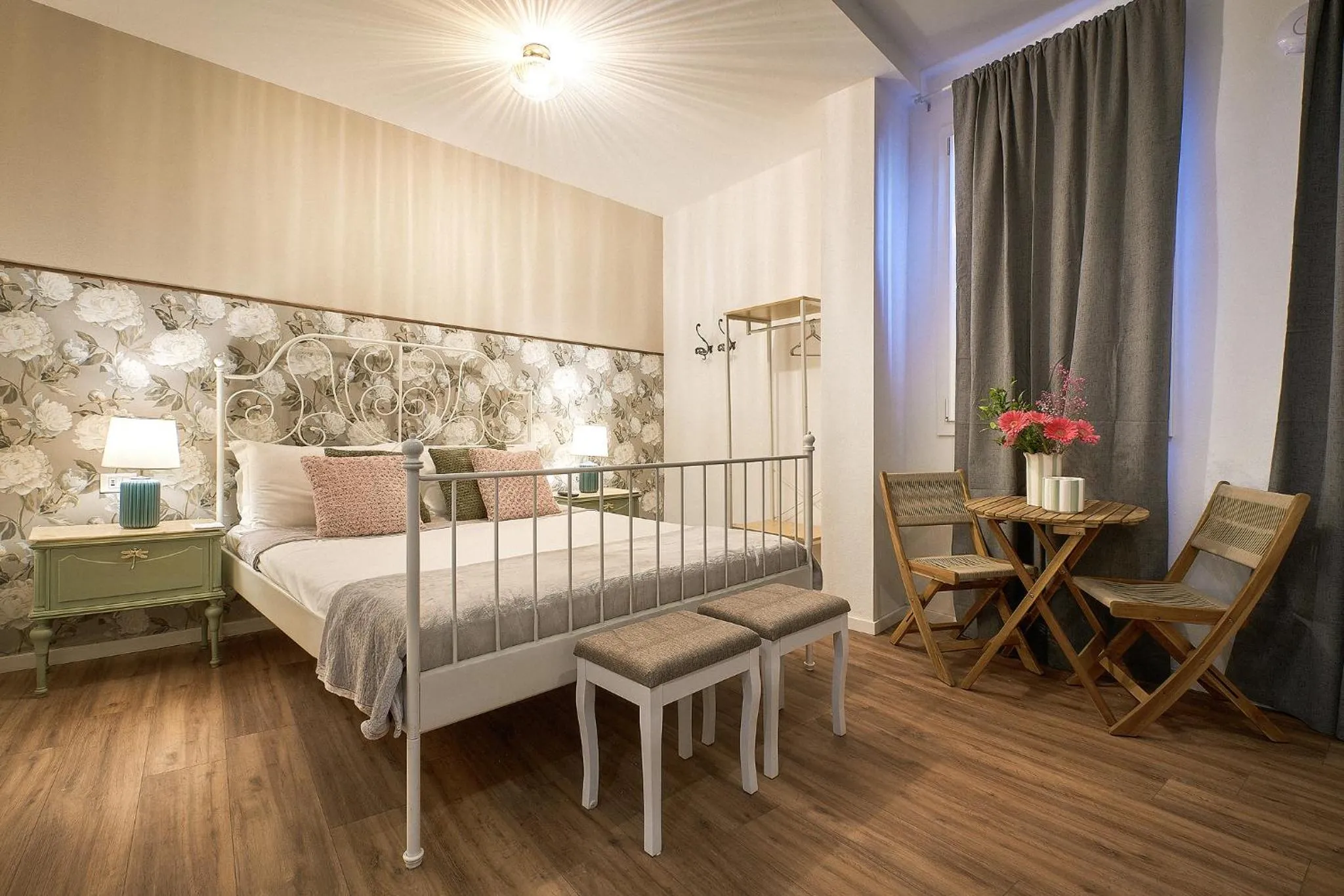 Bed in Delta Dreams Guest House