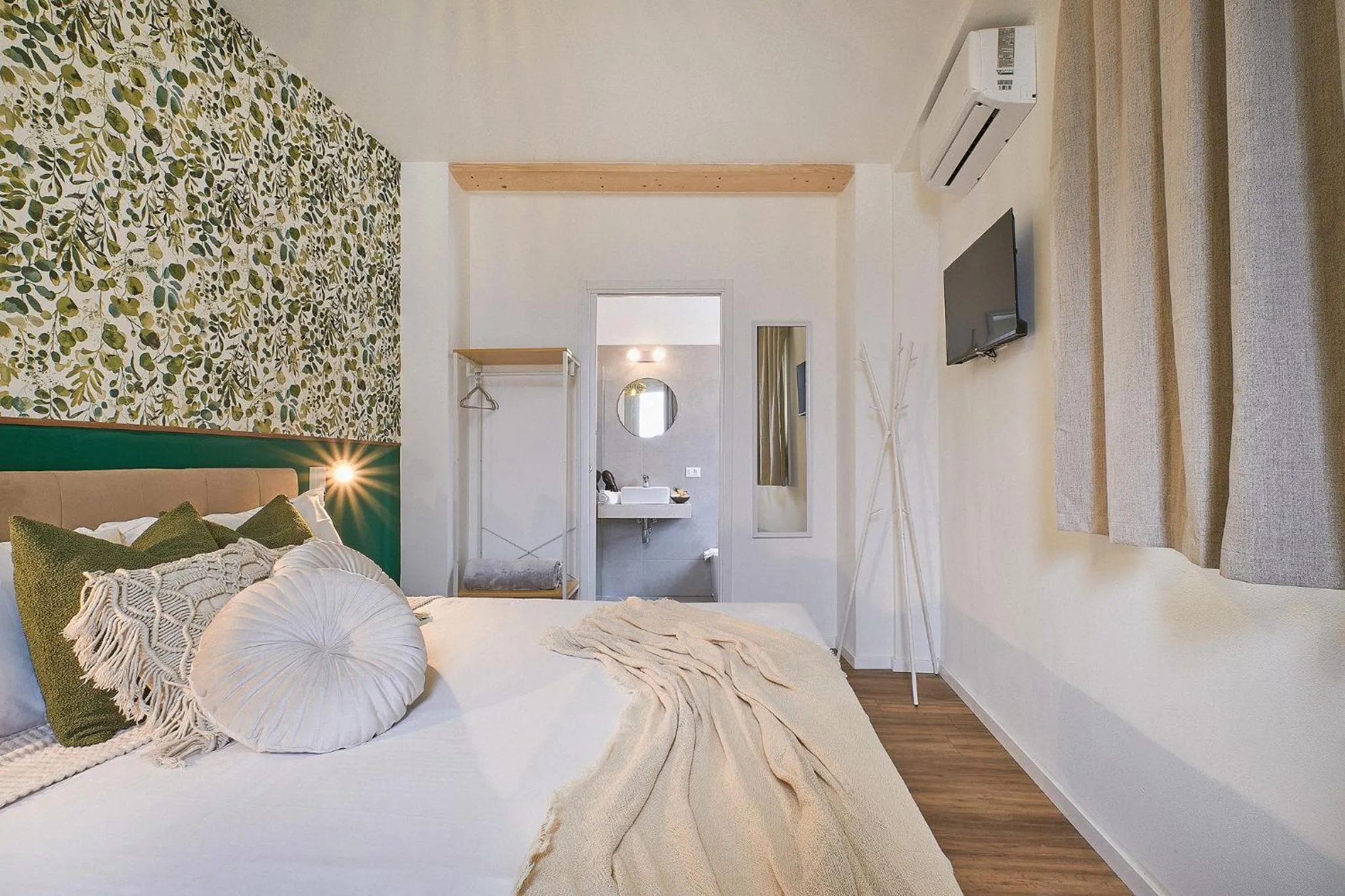 Bed in Delta Dreams Guest House