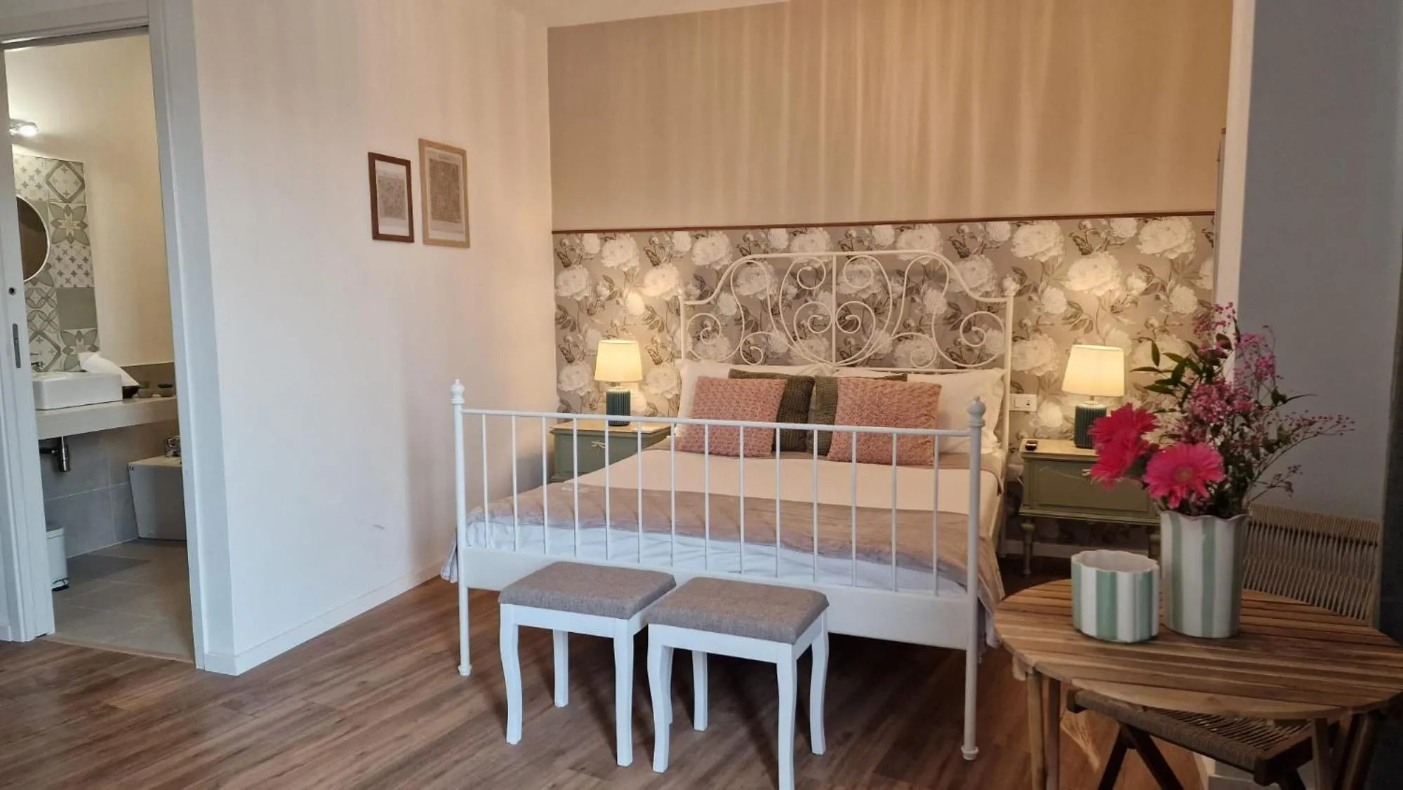 Bed in Delta Dreams Guest House