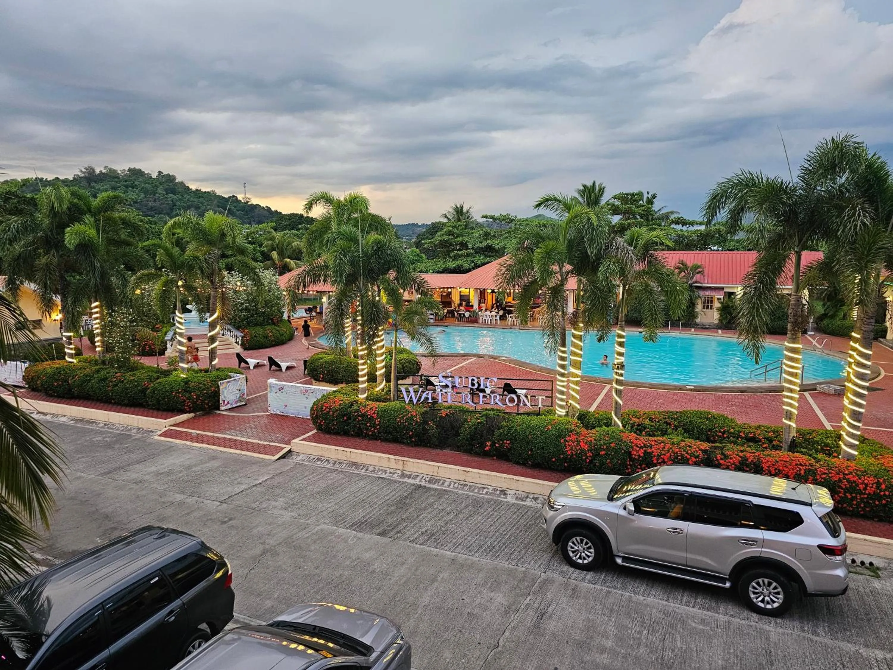 Property building in Subic Waterfront View Resort