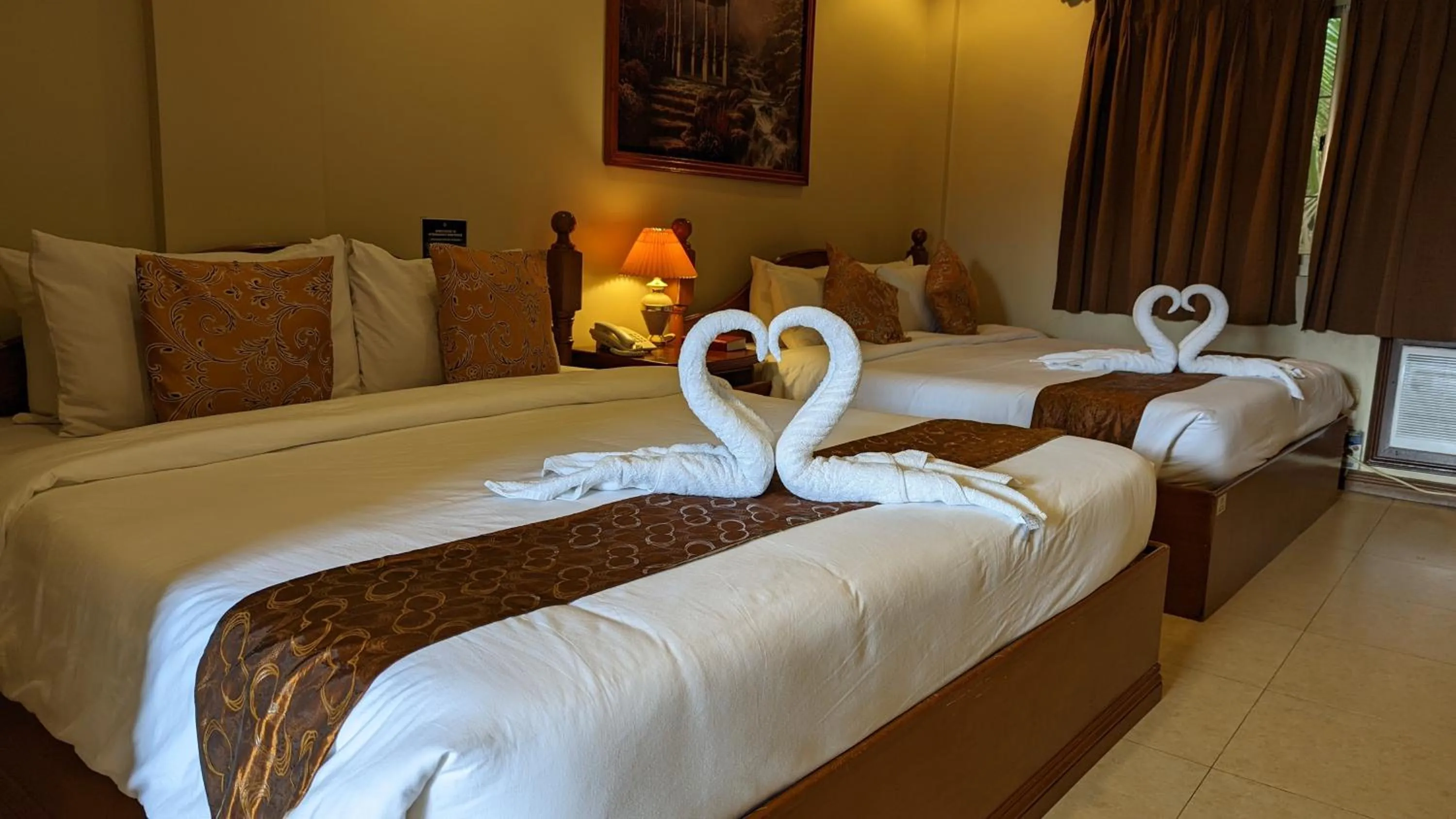 Bedroom, Bed in Subic Waterfront View Resort