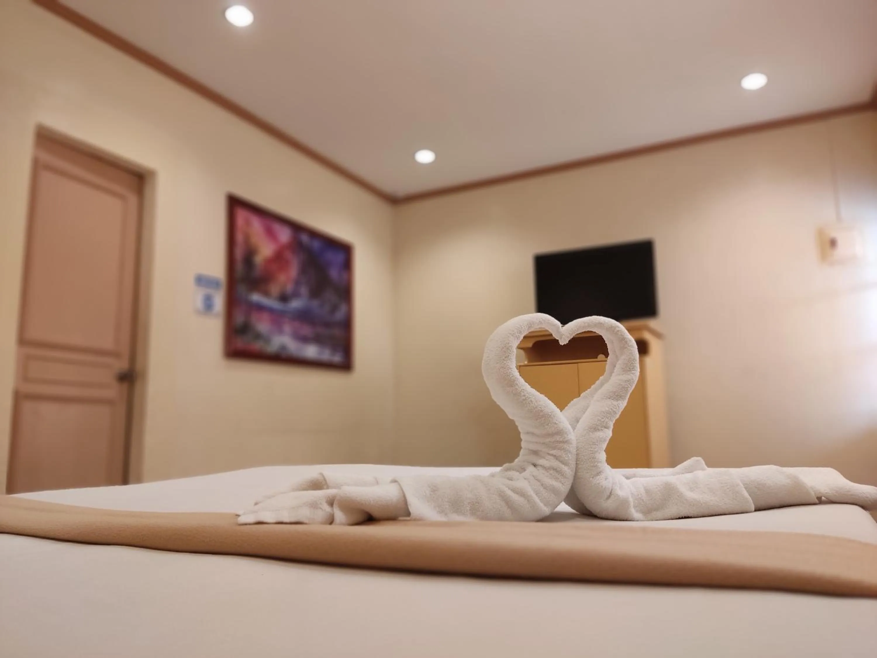 Bed in Subic Waterfront View Resort