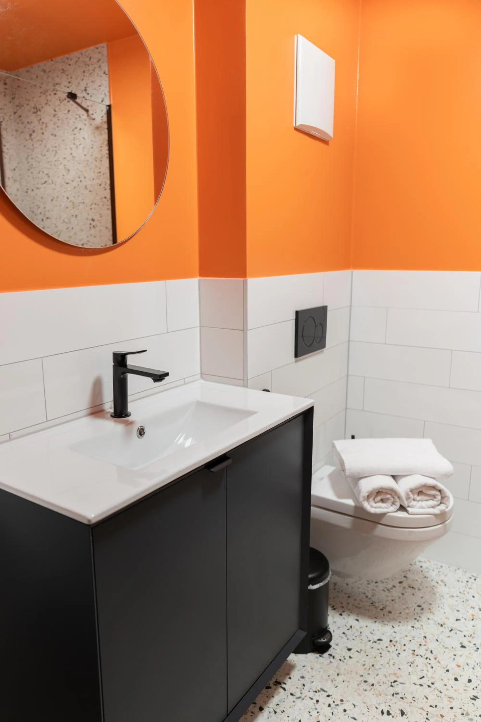 Toilet in Velotique Hotel Angelika - Self-Check-in