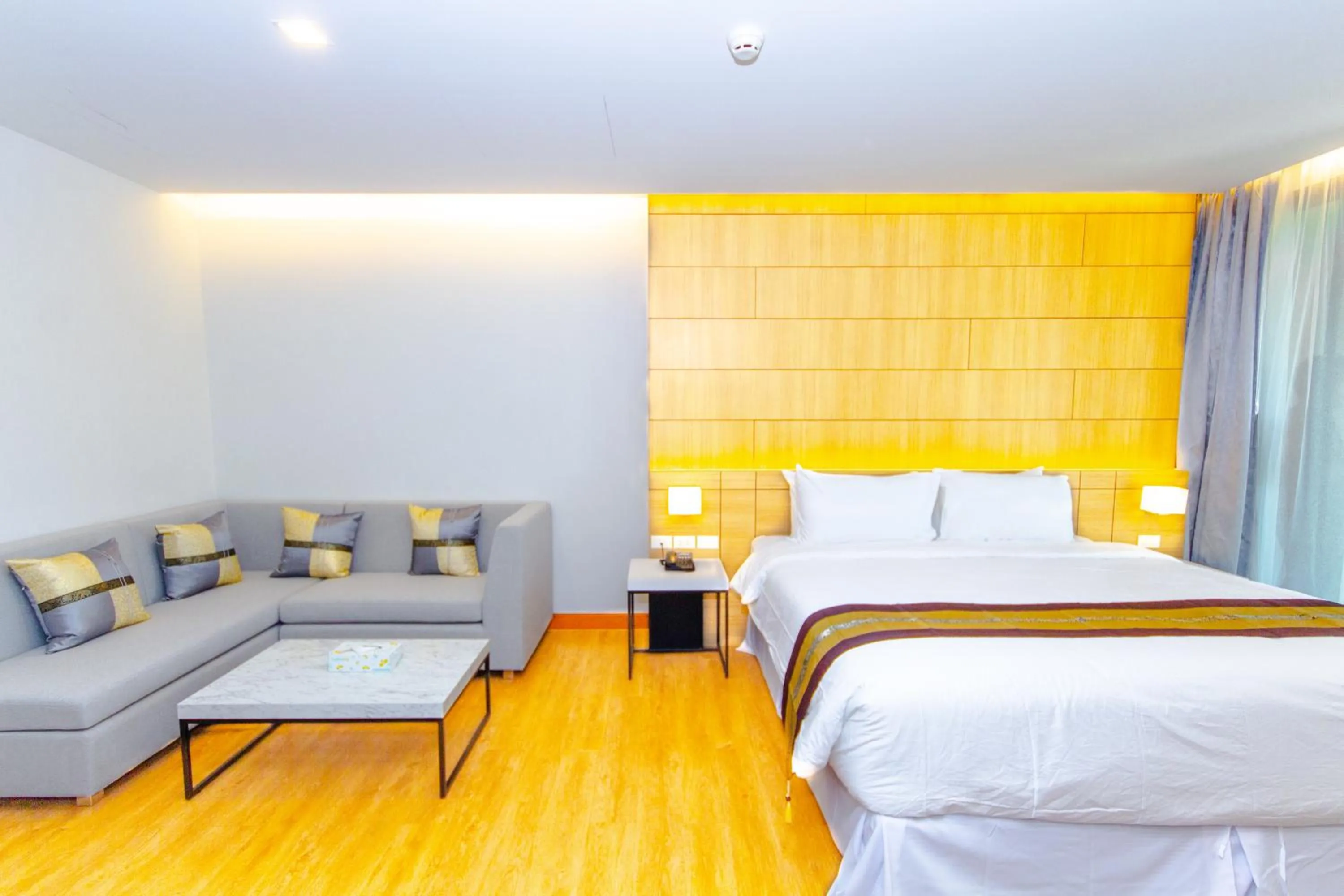Property building, Bed in The Grand Chaiyapruek Nimman Chiangmai
