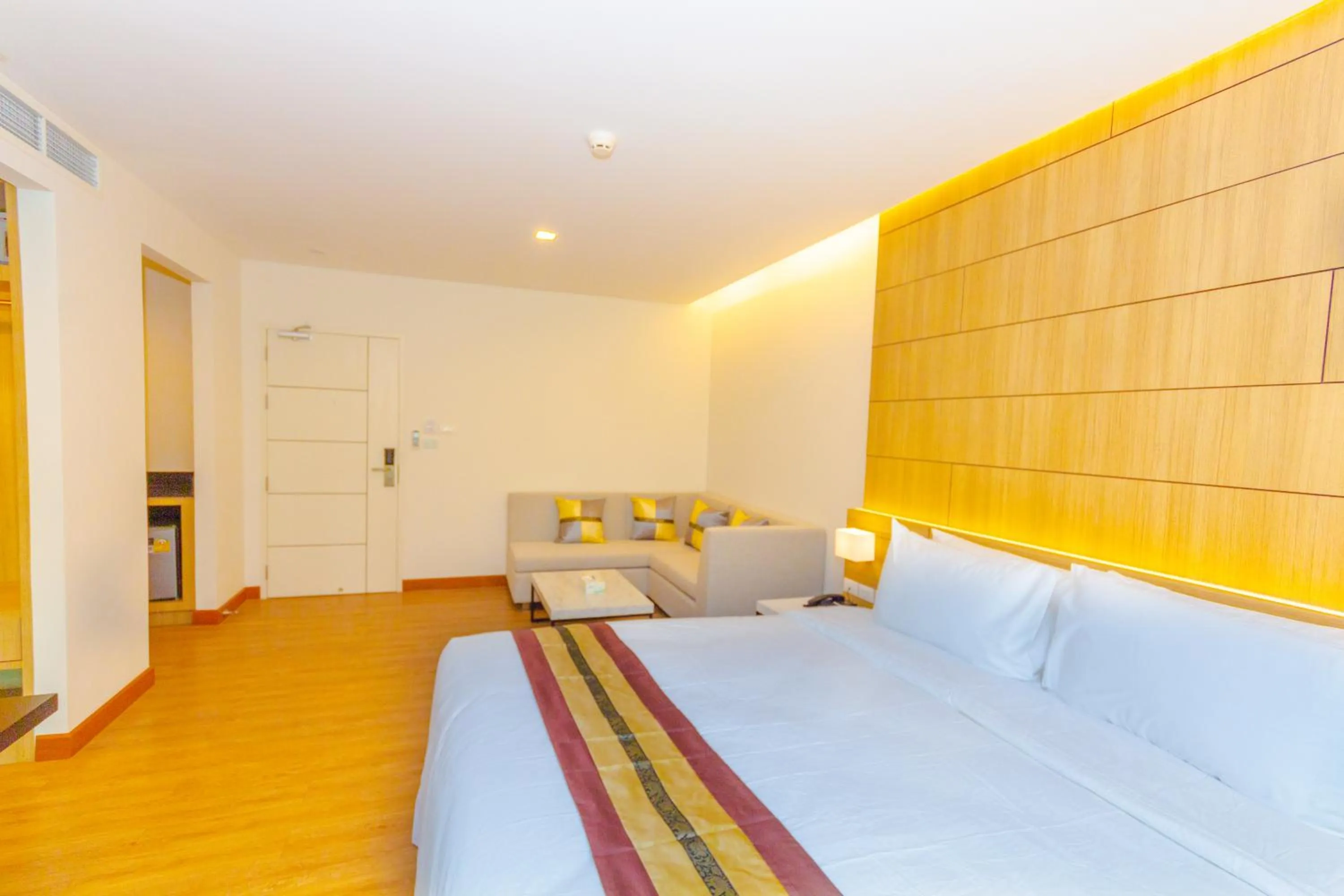 Property building, Bed in The Grand Chaiyapruek Nimman Chiangmai