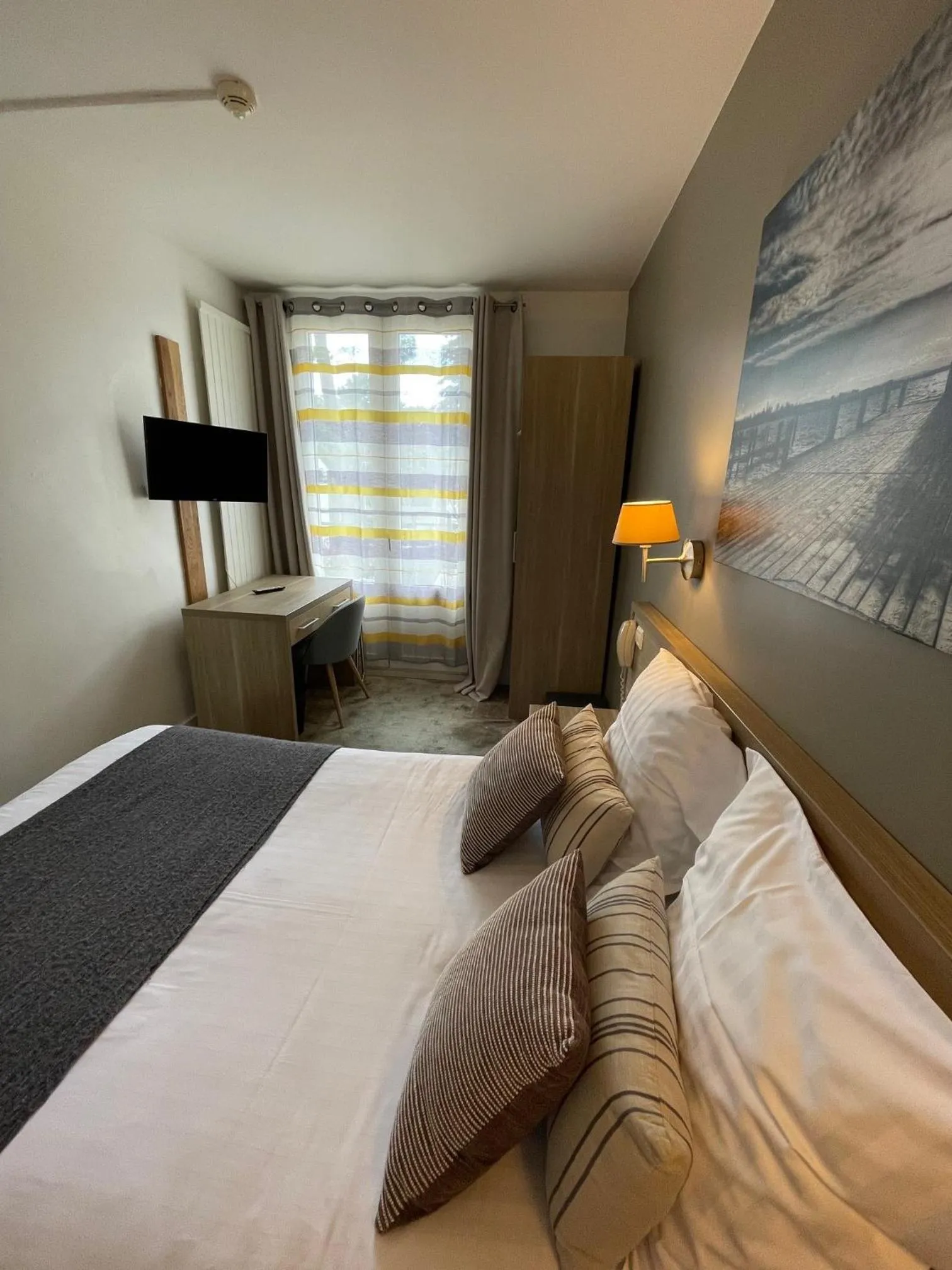 Bed in Adonis Cottage la Baule