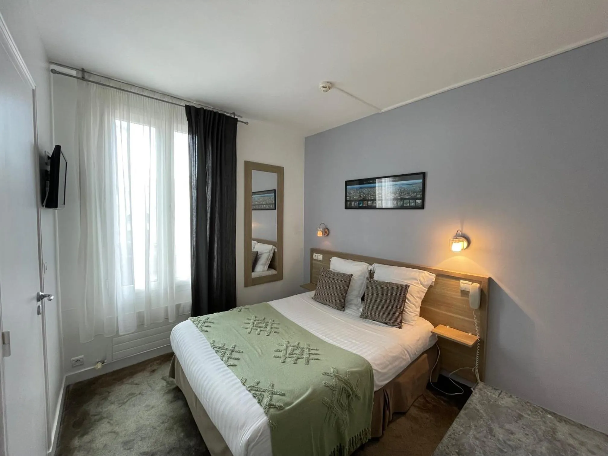 Bed in Adonis Cottage la Baule