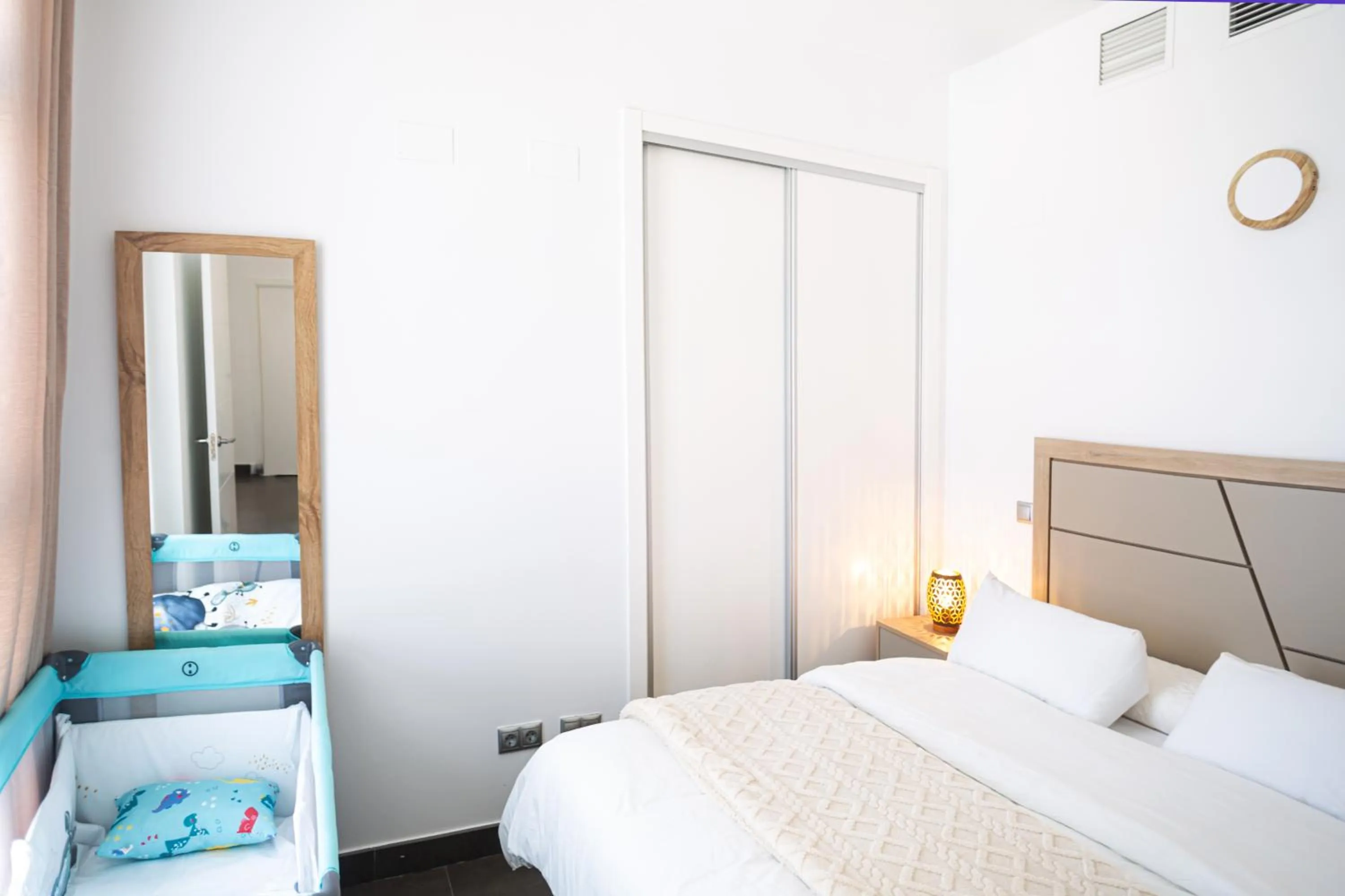 Bedroom, Bed in Maya Bay Suites