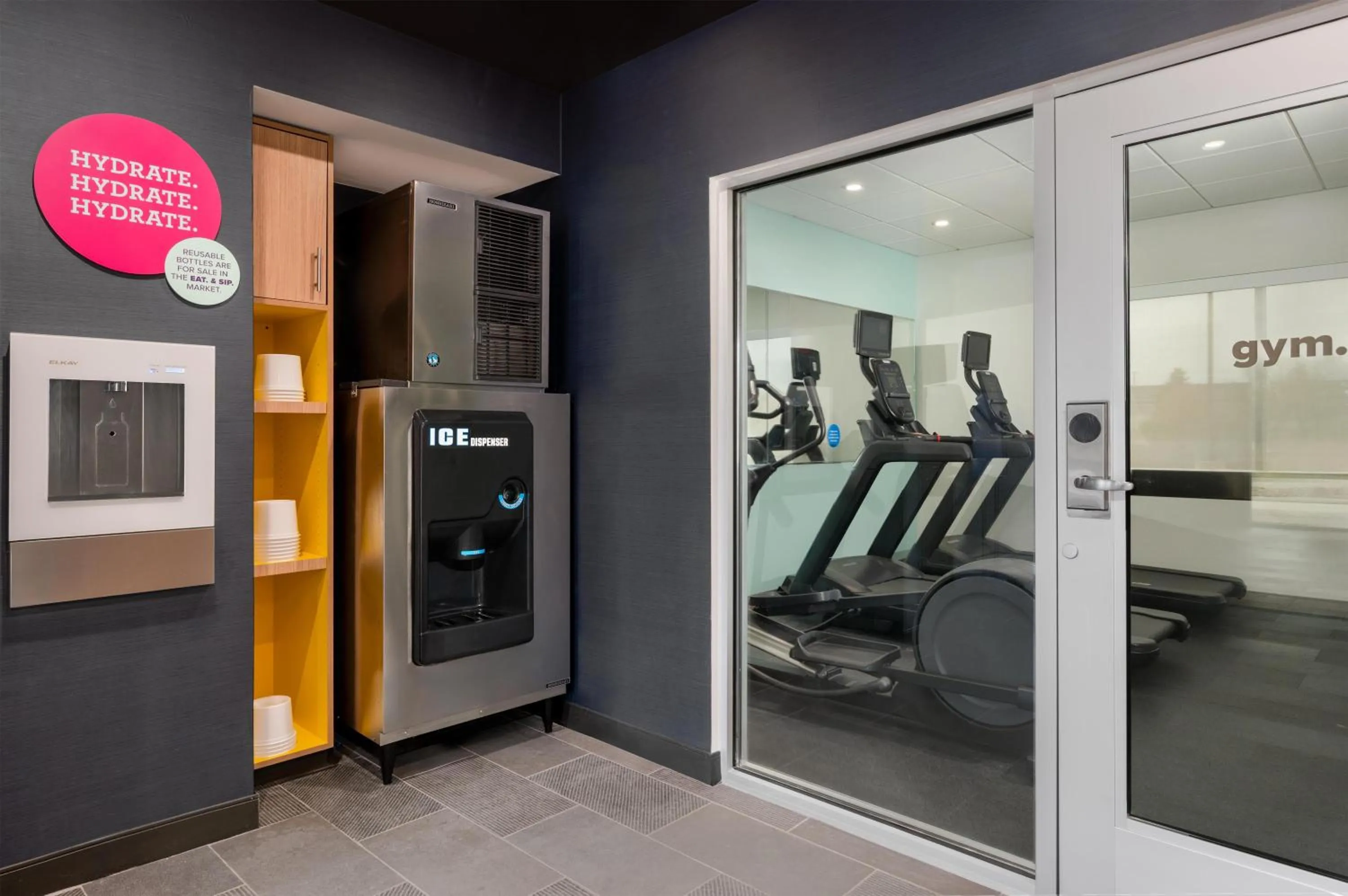 Dining area in Tru By Hilton Battle Creek