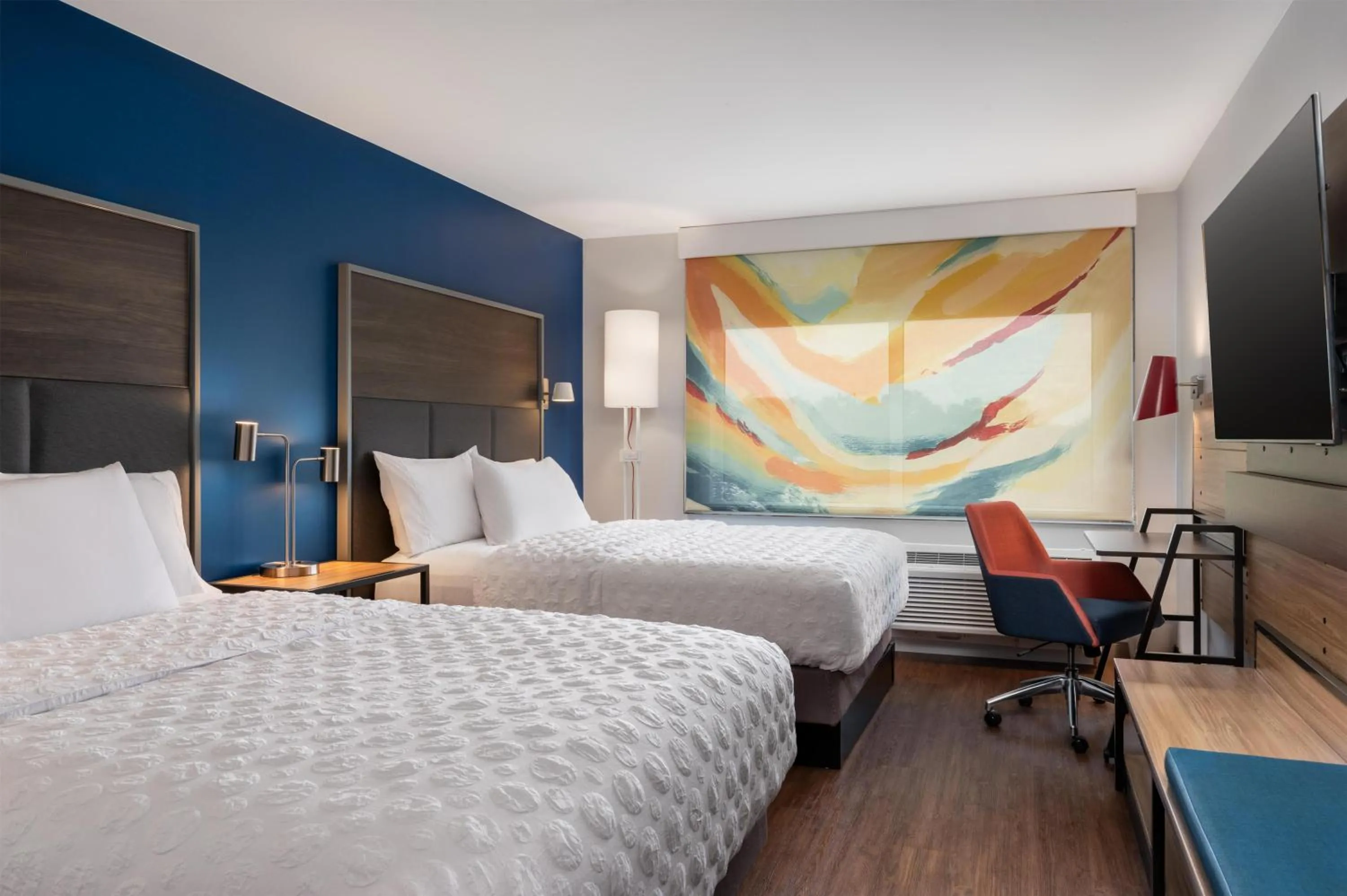 Bed in Tru By Hilton Battle Creek