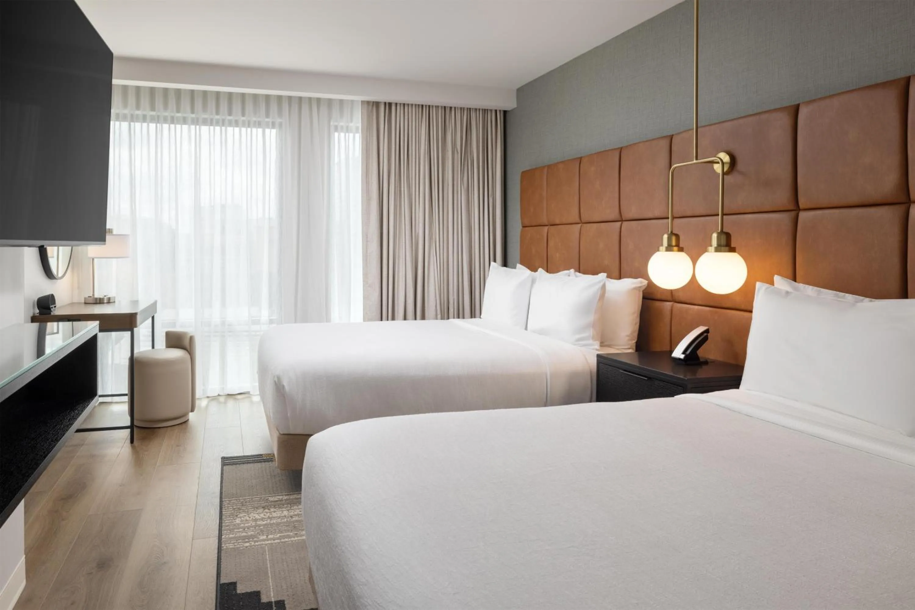 Bed in Embassy Suites By Hilton Chattanooga Downtown