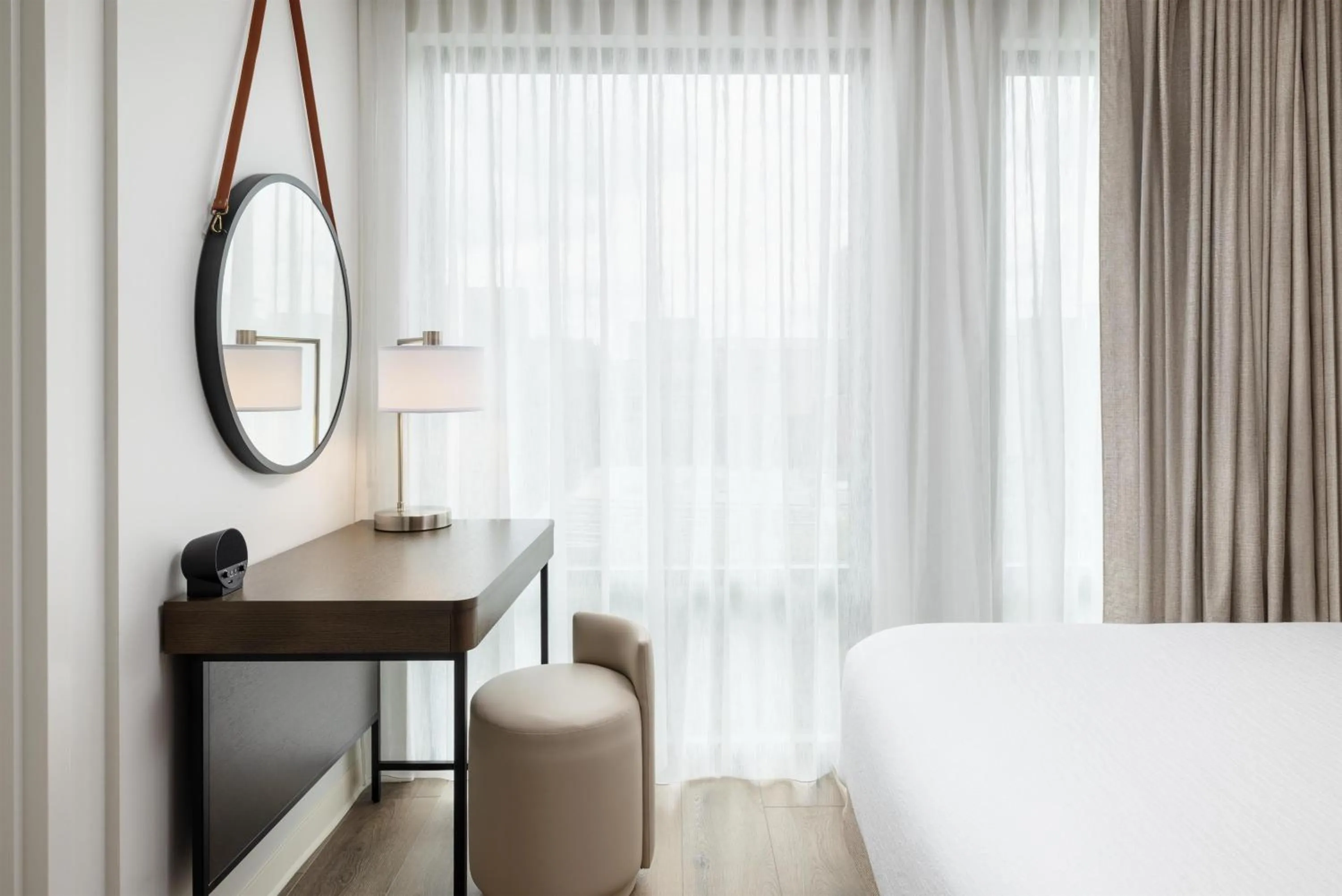 Bed in Embassy Suites By Hilton Chattanooga Downtown