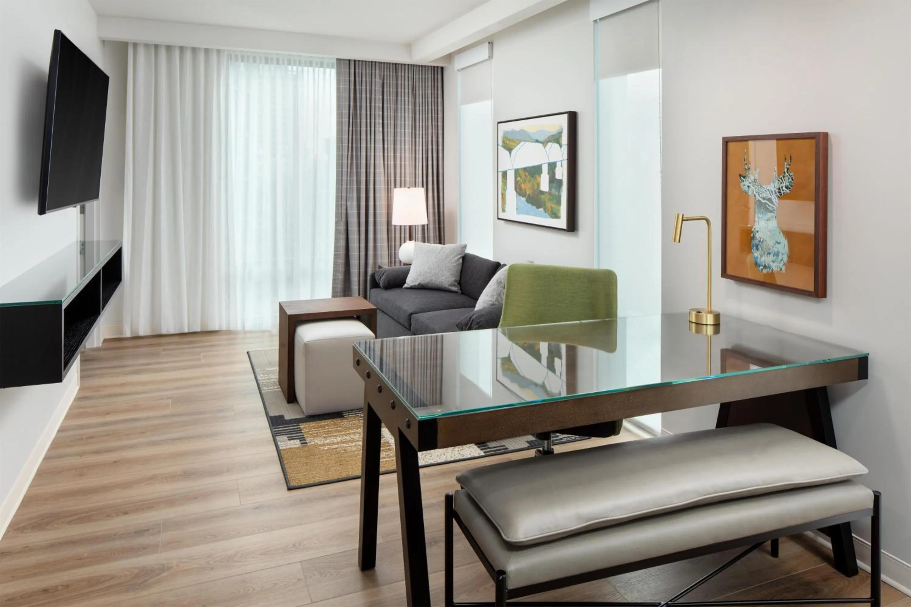 Living room in Embassy Suites By Hilton Chattanooga Downtown