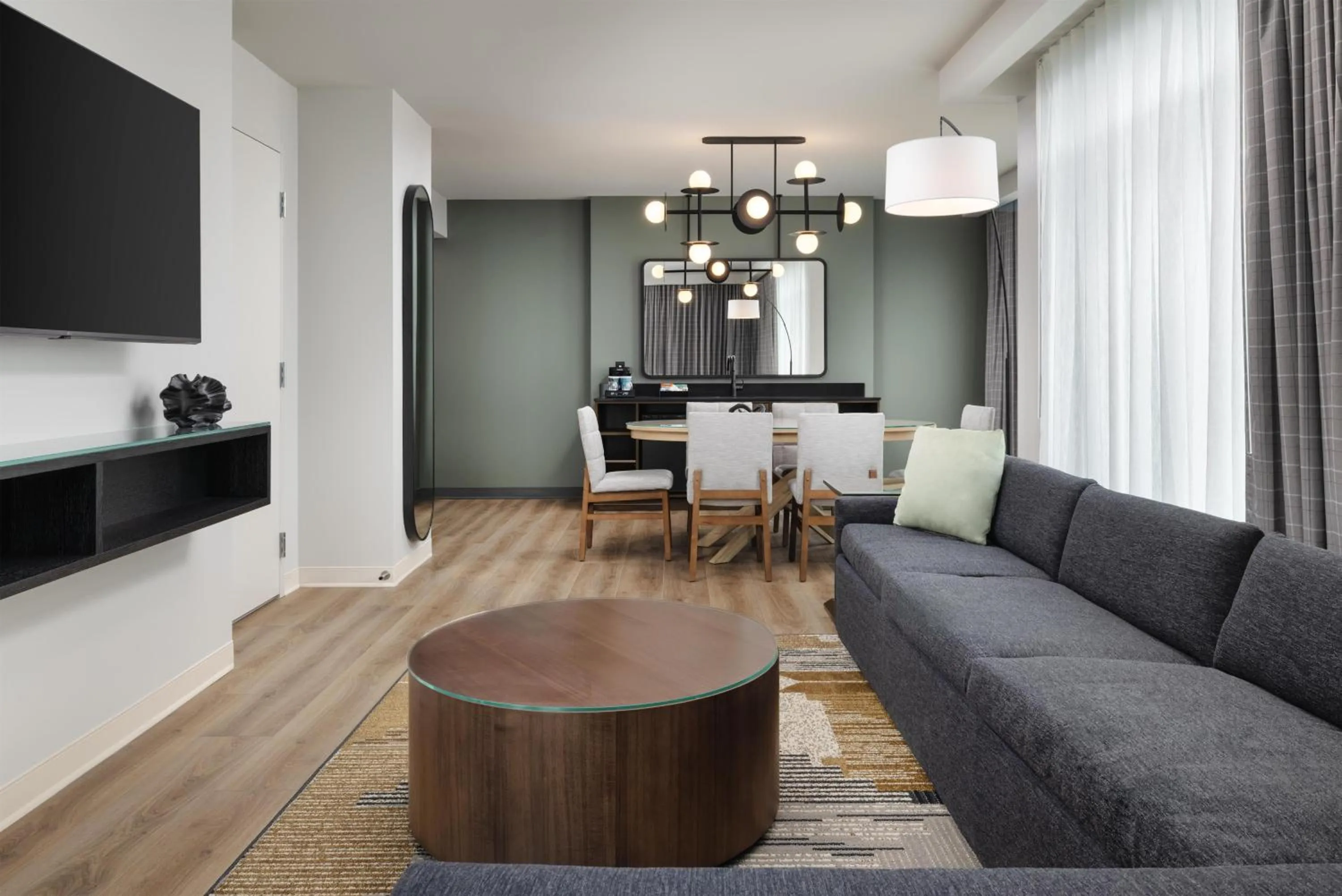 Living room in Embassy Suites By Hilton Chattanooga Downtown