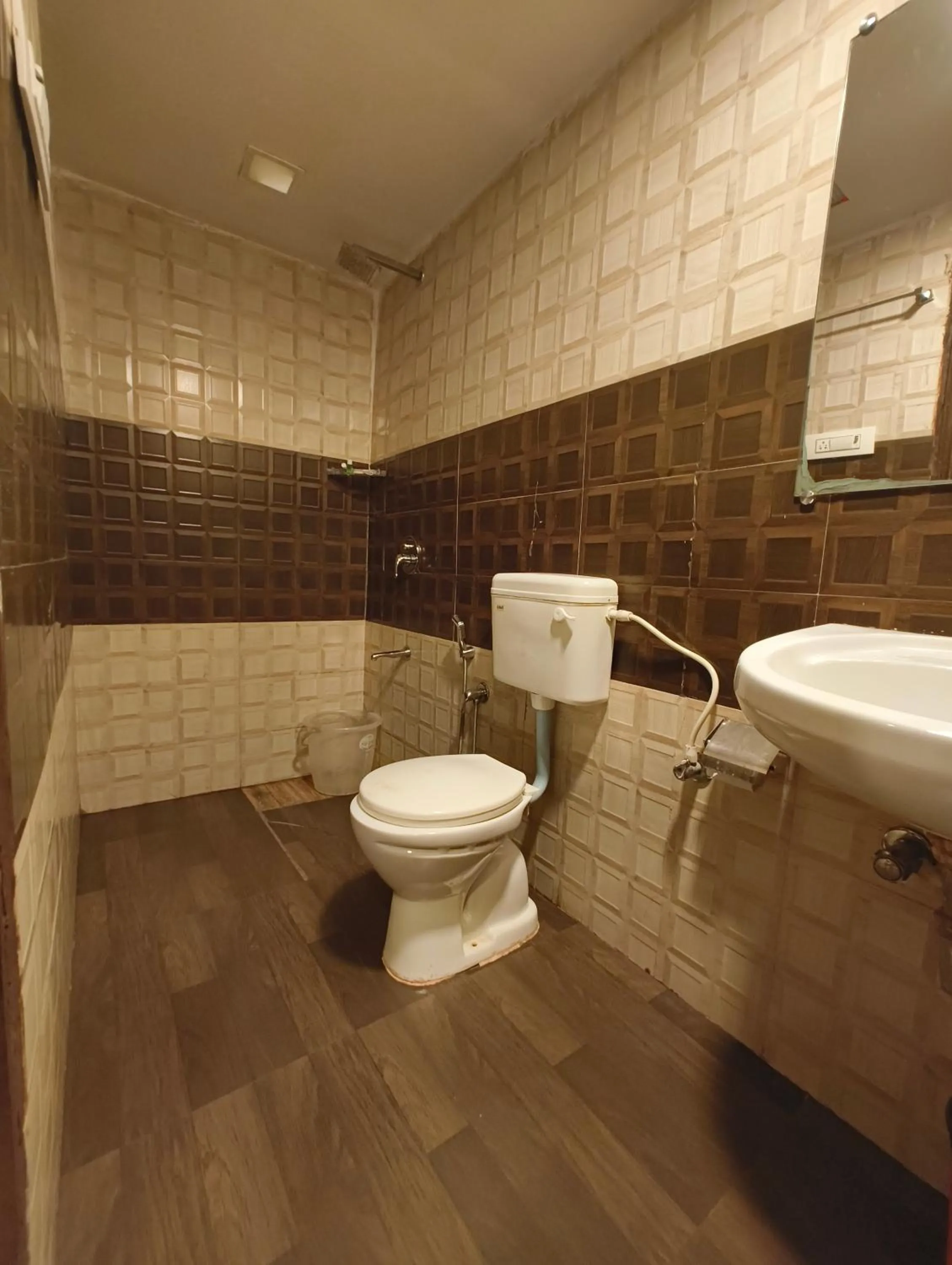 Bathroom in Wood house beach resort calangute