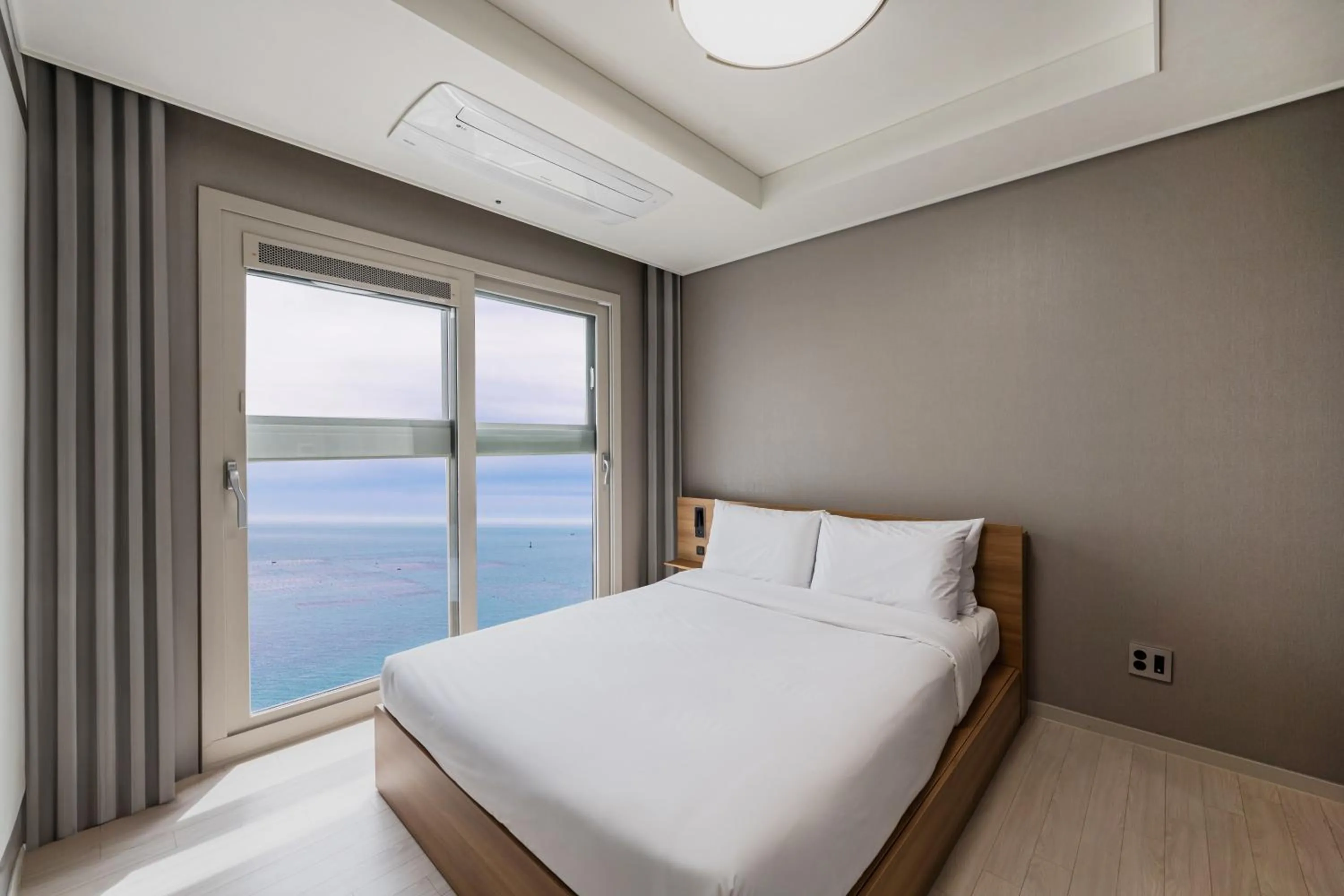 Bed in Odays Osiria Residence