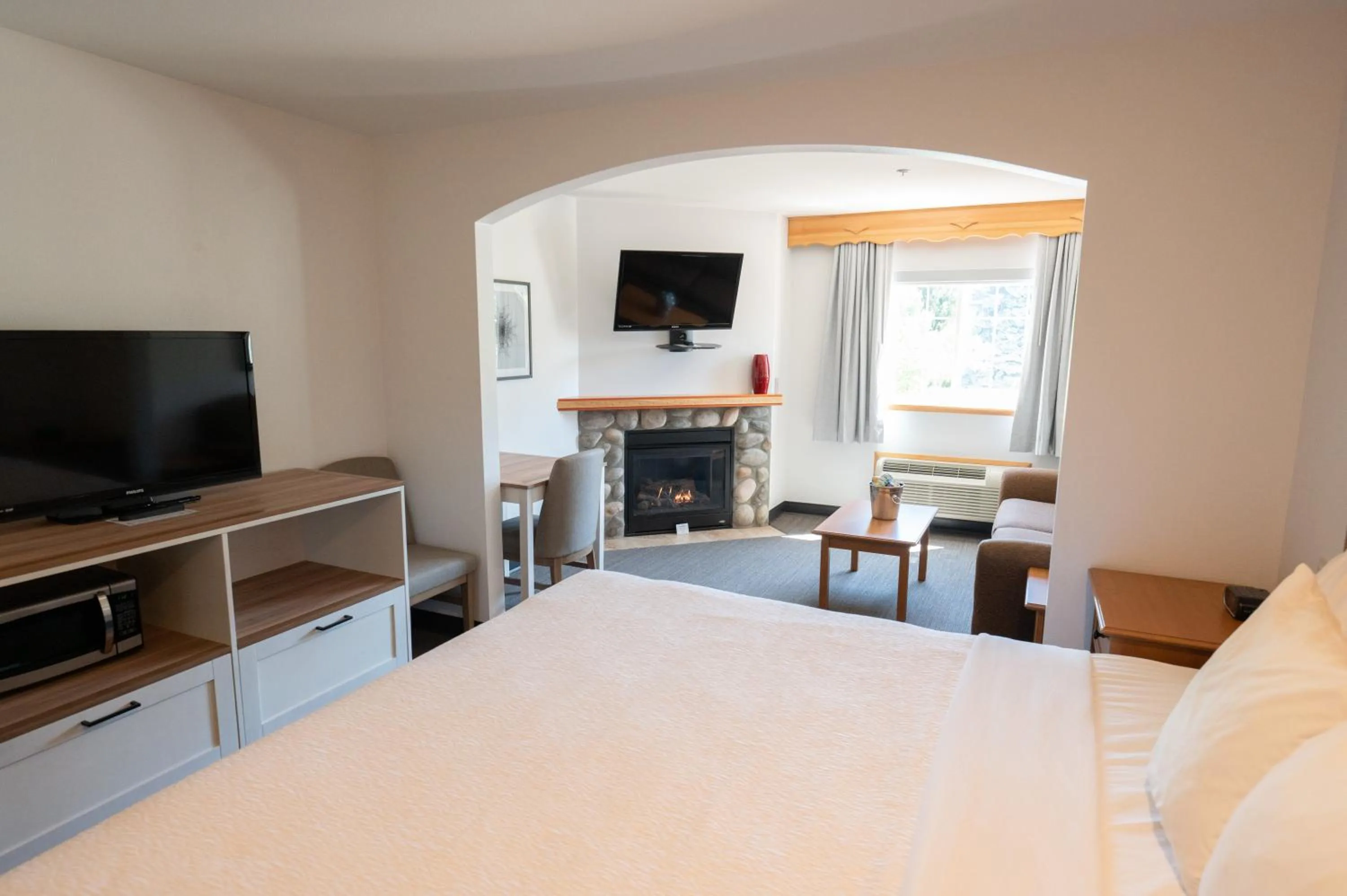 Bed in Icicle Village Resort