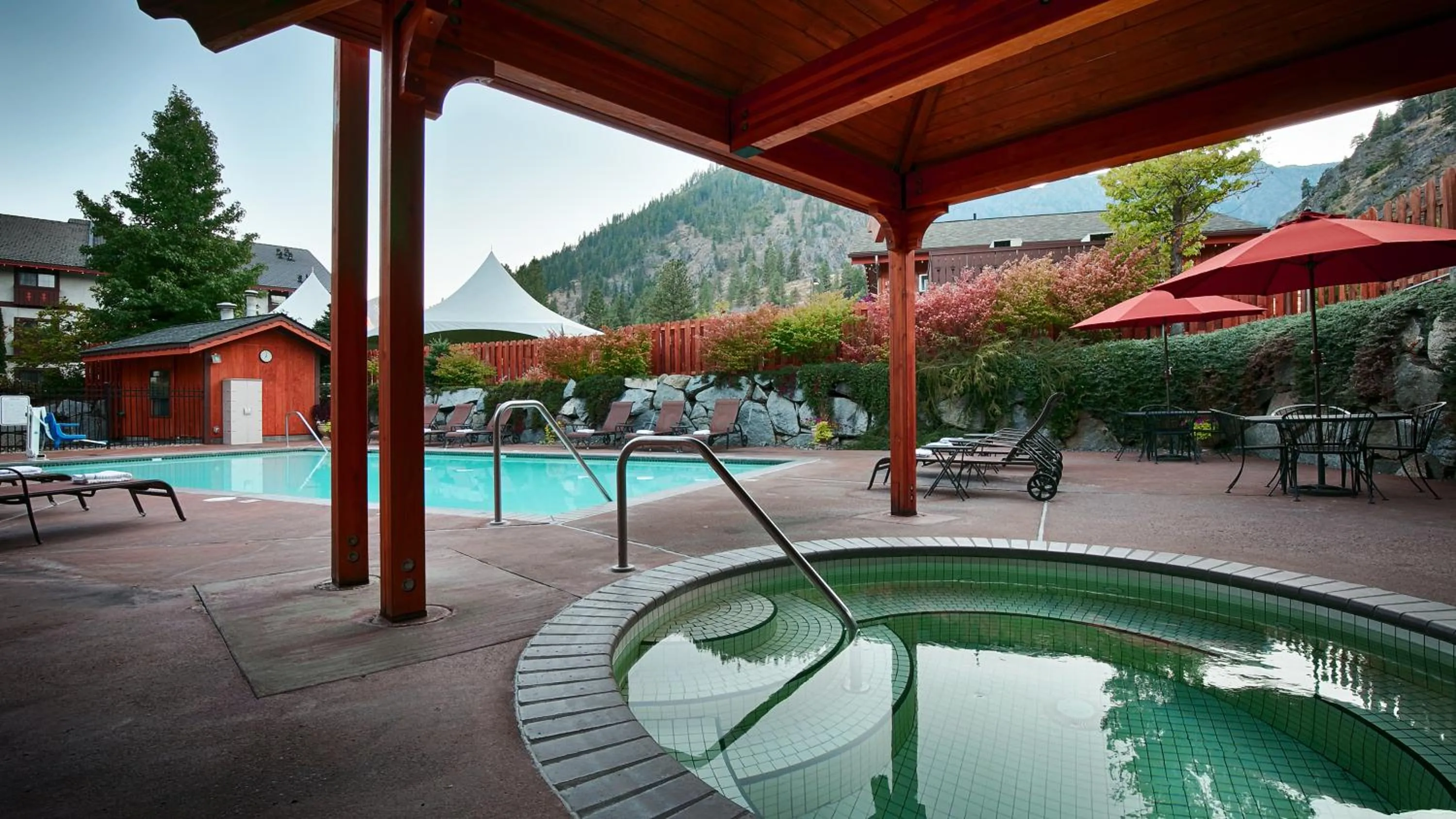 Hot Tub in Icicle Village Resort