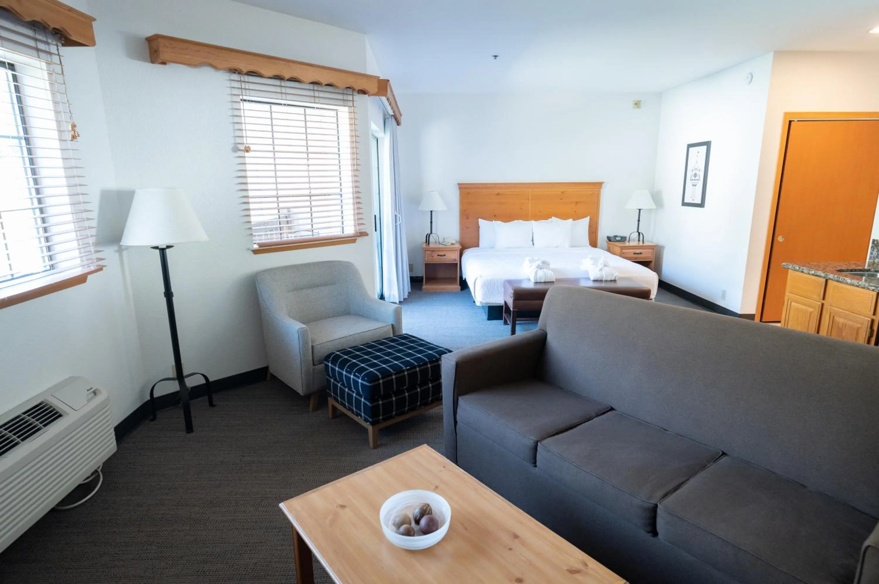 Bed in Icicle Village Resort