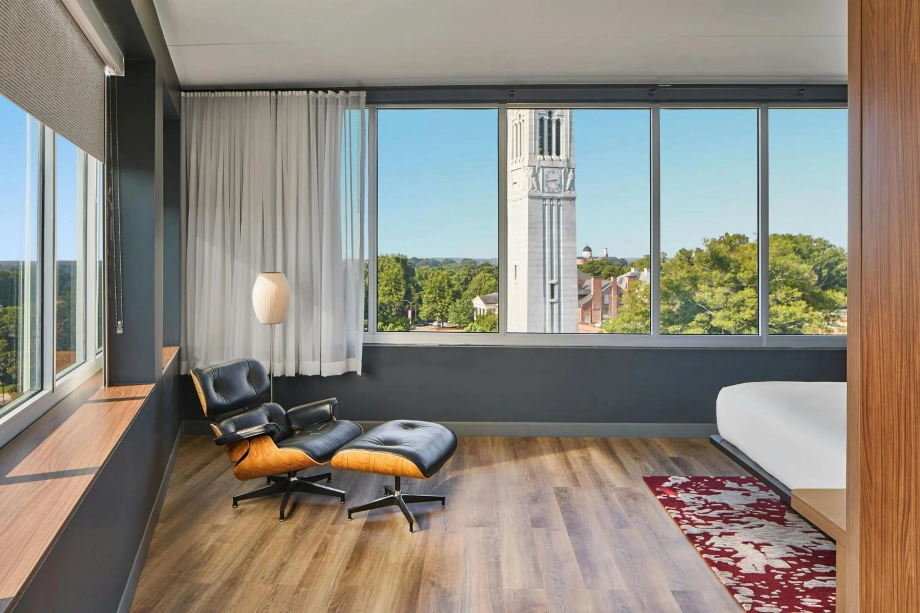 Bedroom in Aloft Raleigh