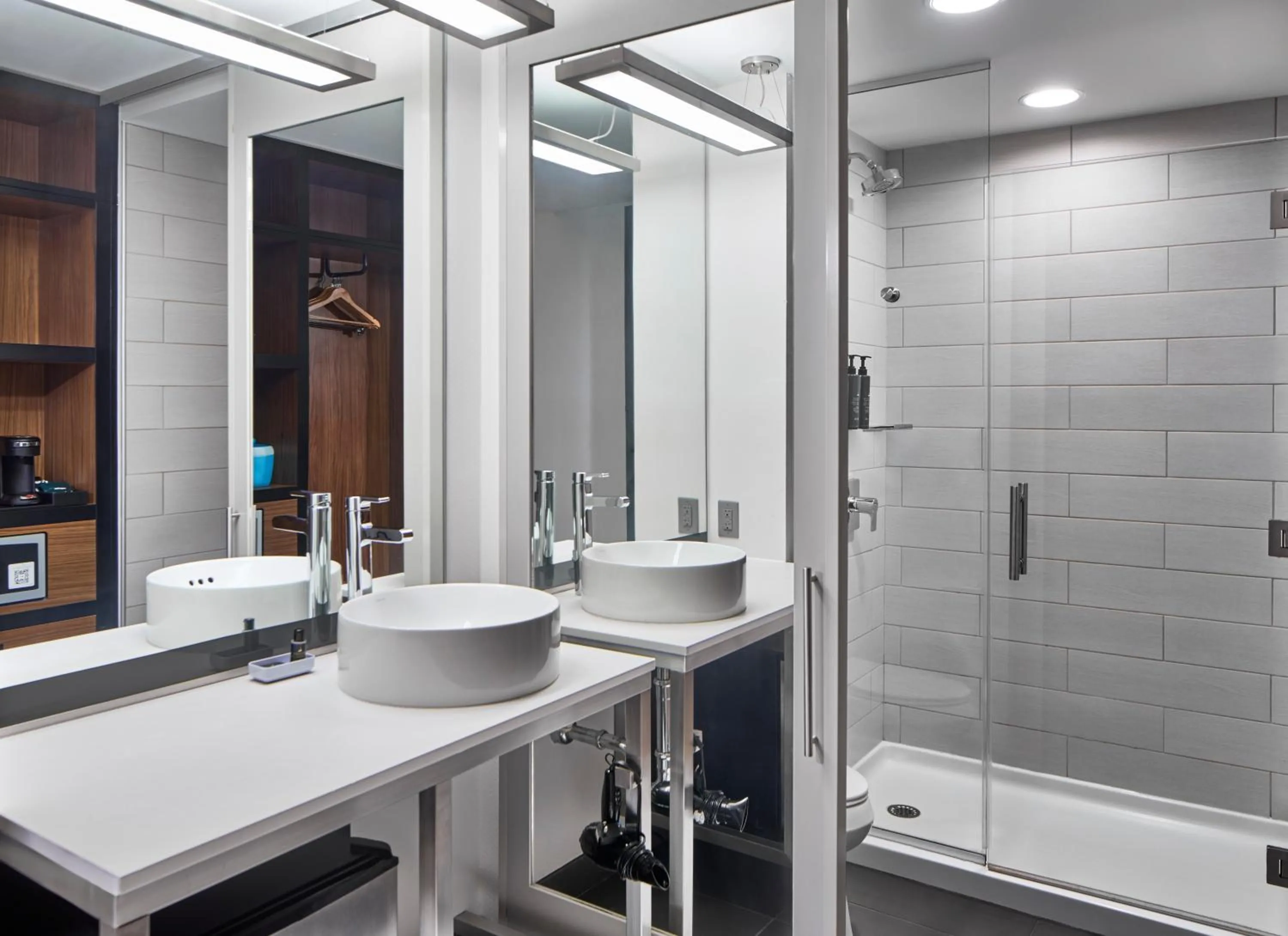 Bathroom in Aloft Raleigh