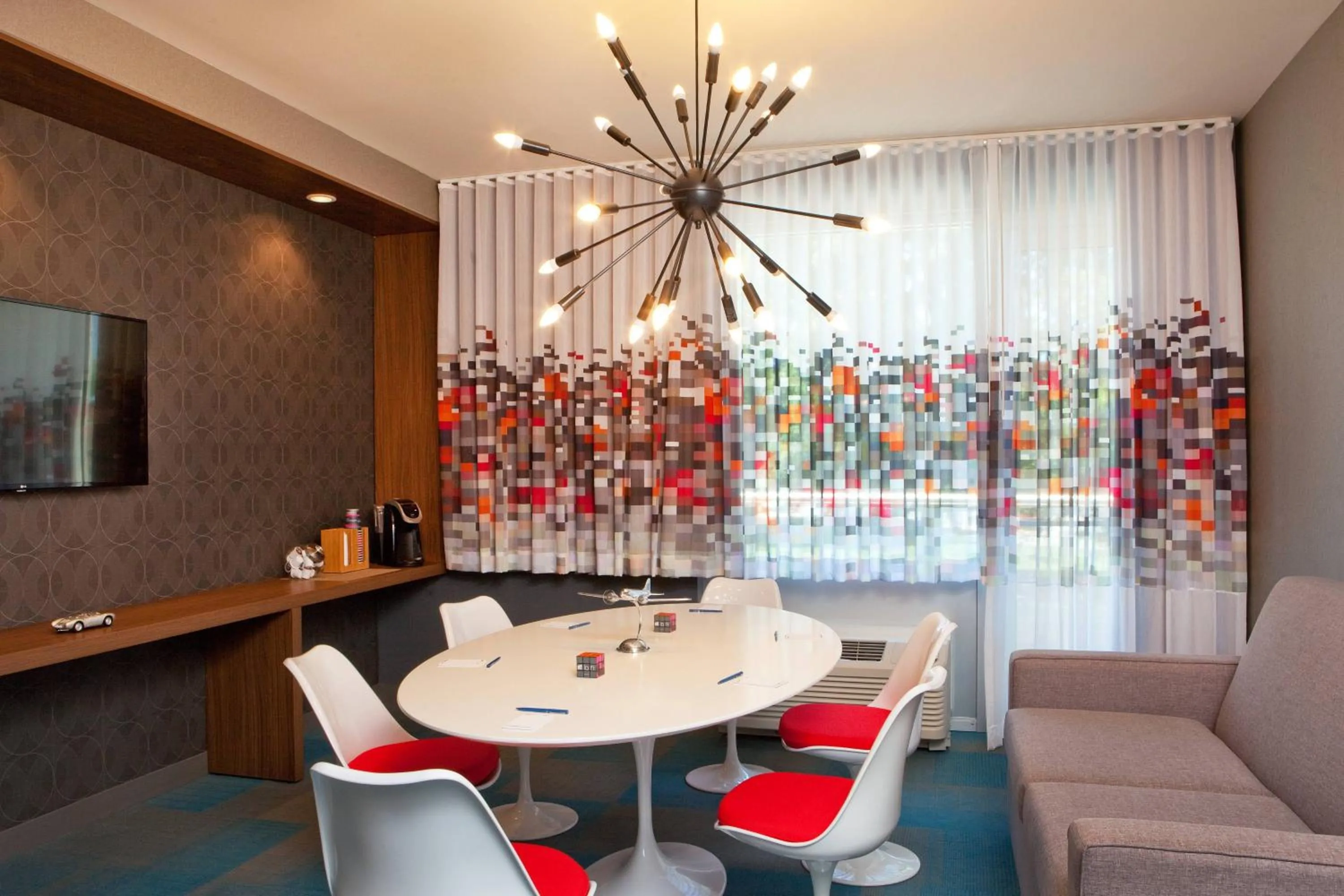 Meeting/conference room in Aloft Raleigh