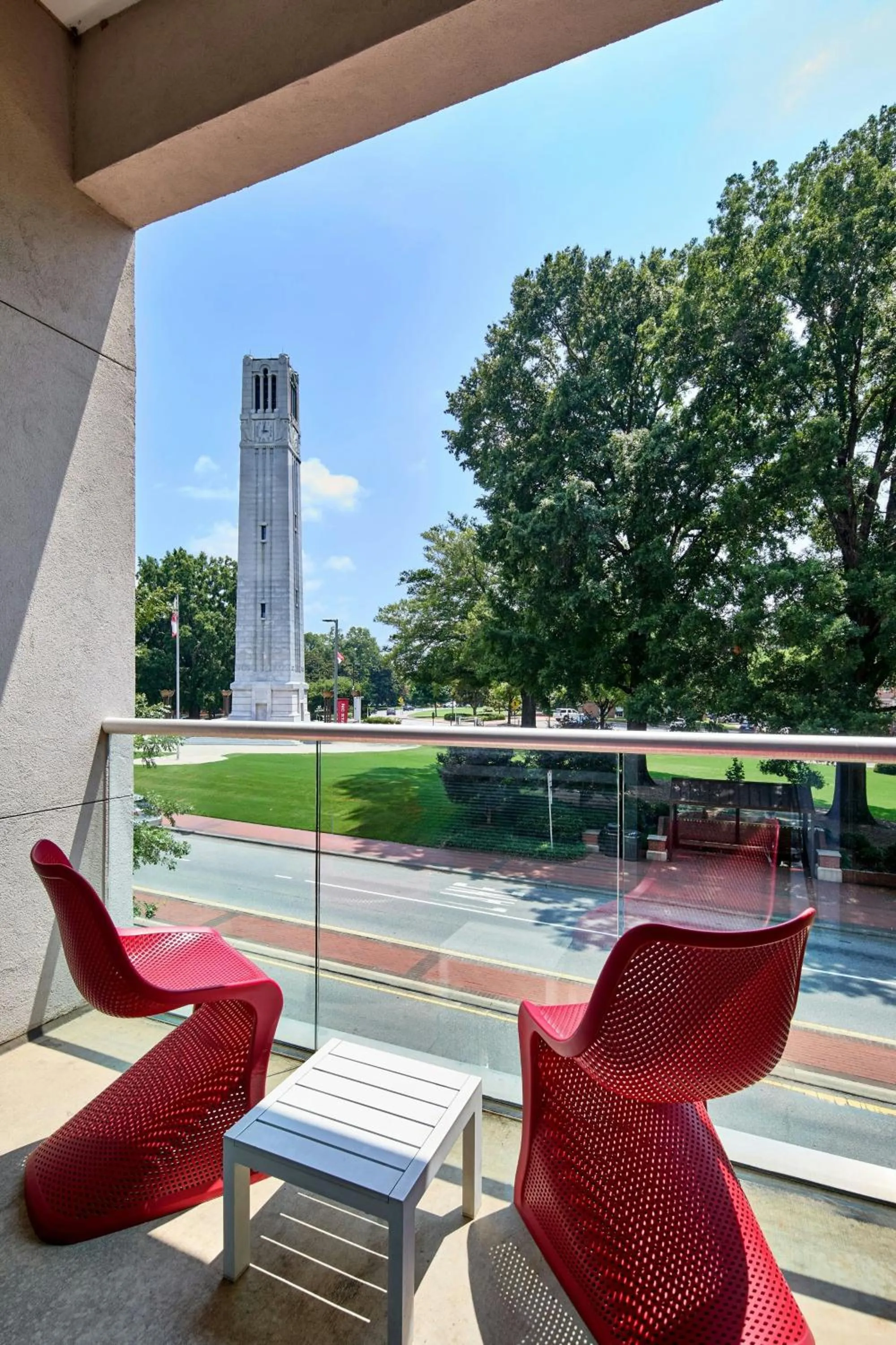 Restaurant/places to eat in Aloft Raleigh