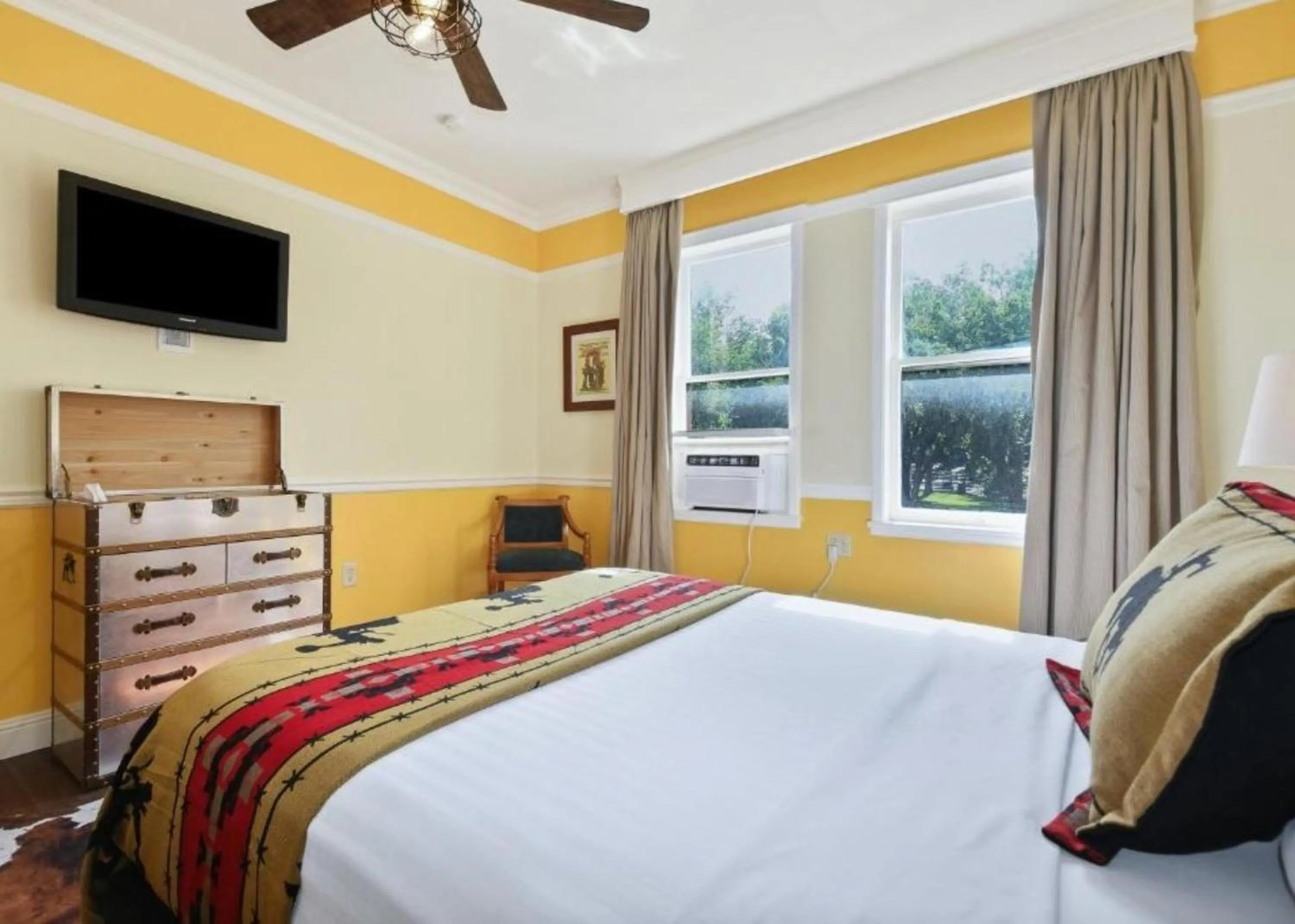 Bedroom in Hotel St Michael, BW Premier Collection